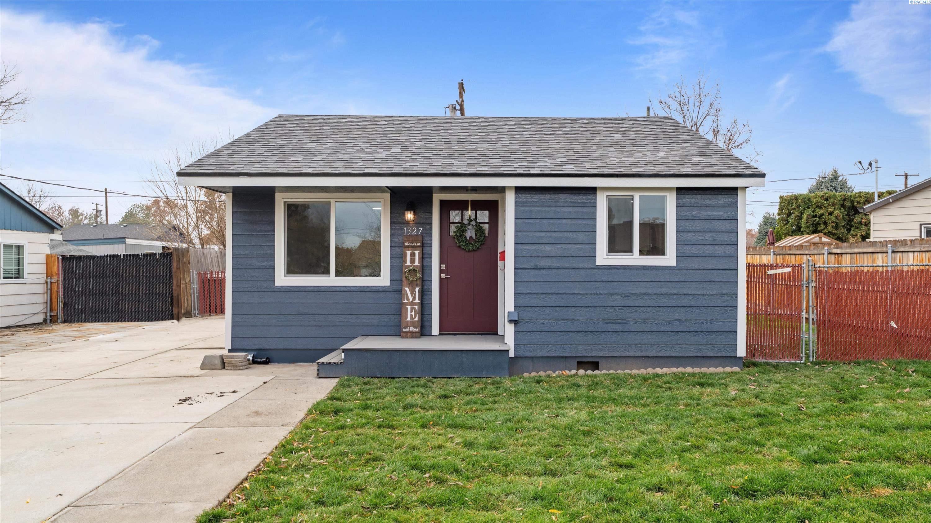 Homes for sale in Richland, WA | 1327 Sanford Ave, Richland, WA 99354 | MLS# 289063