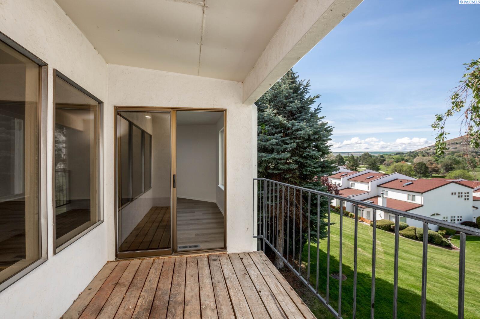 Homes for sale in Richland, WA | 1923 Meadows Dr N, Richland, WA 99352 | MLS# 289065