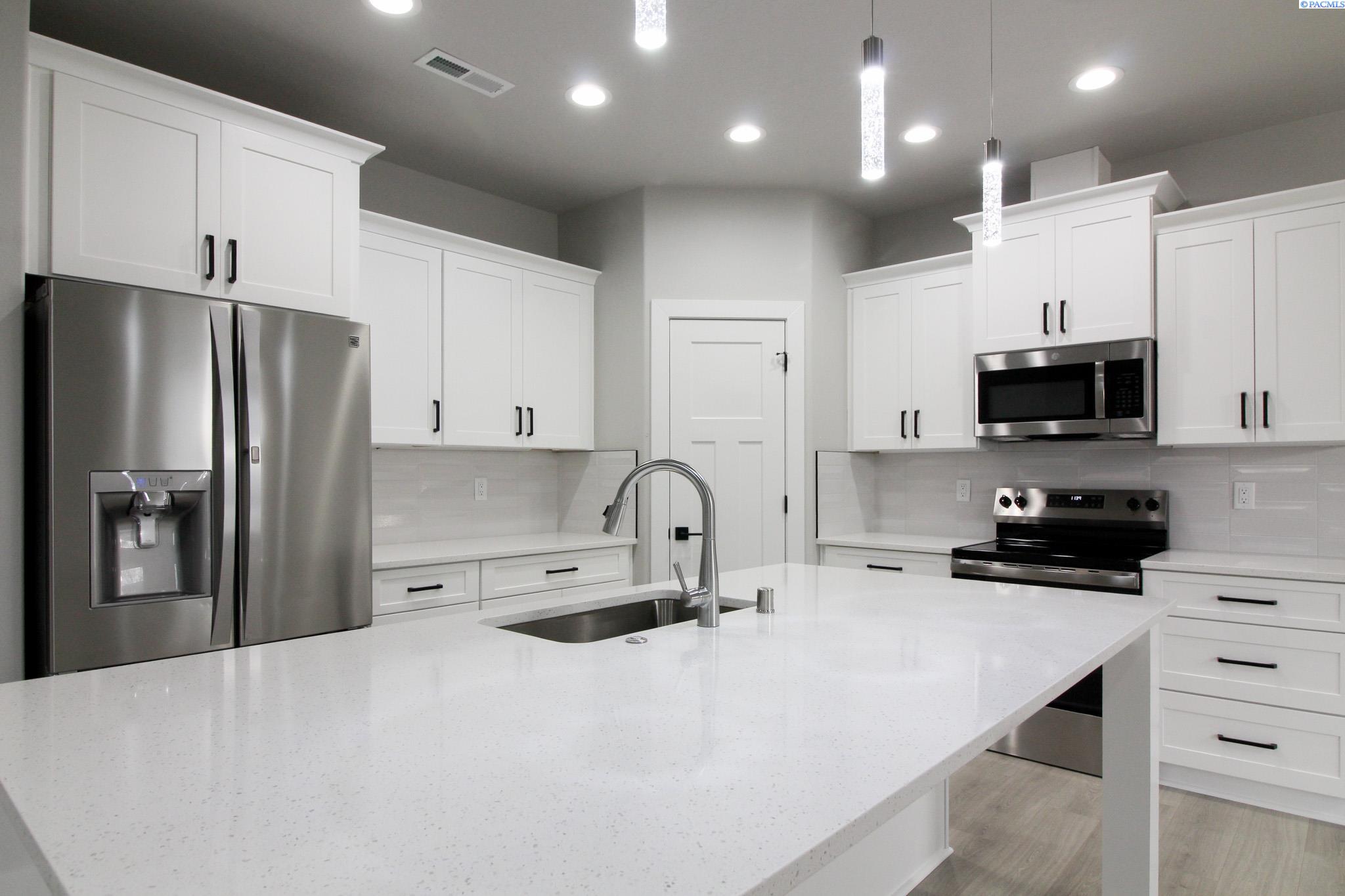 Homes for sale in Pasco, WA | 716 Road 42, Pasco, WA 99301 | MLS# 289072