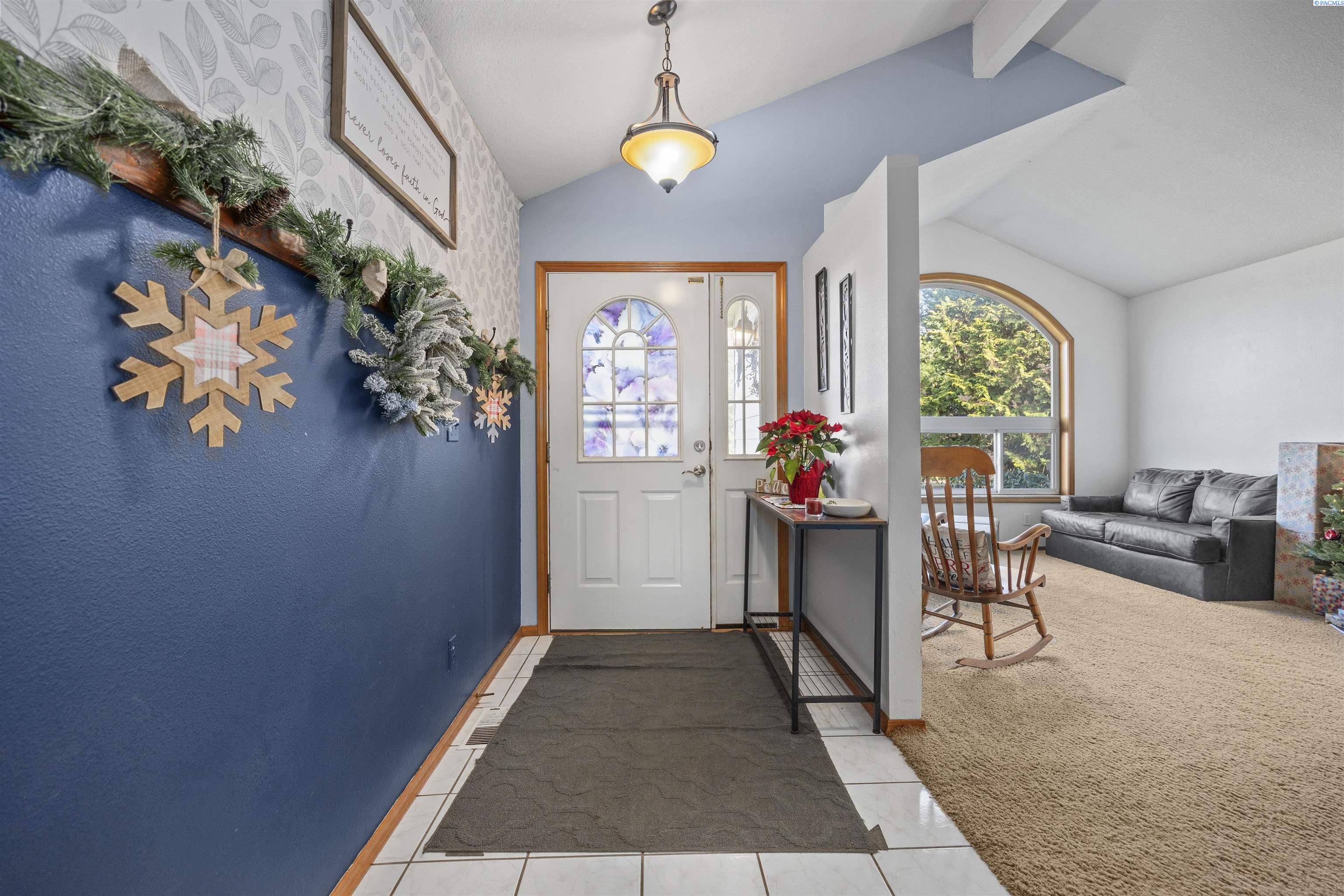 Homes for sale in Burbank, WA | 625 Edith St, Burbank, WA 99323 | MLS# 289457