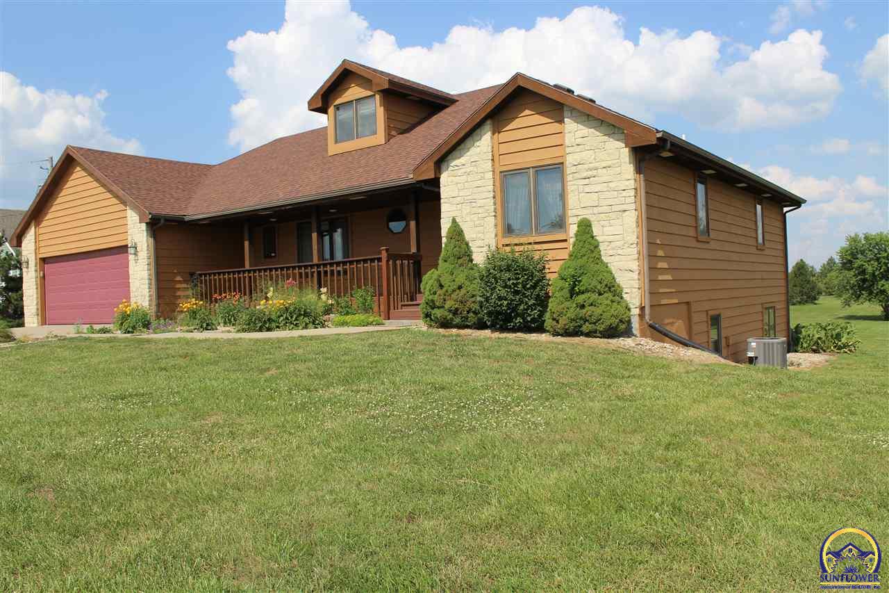 21300 P RD, Holton, KS 66436 Kellerman Real Estate