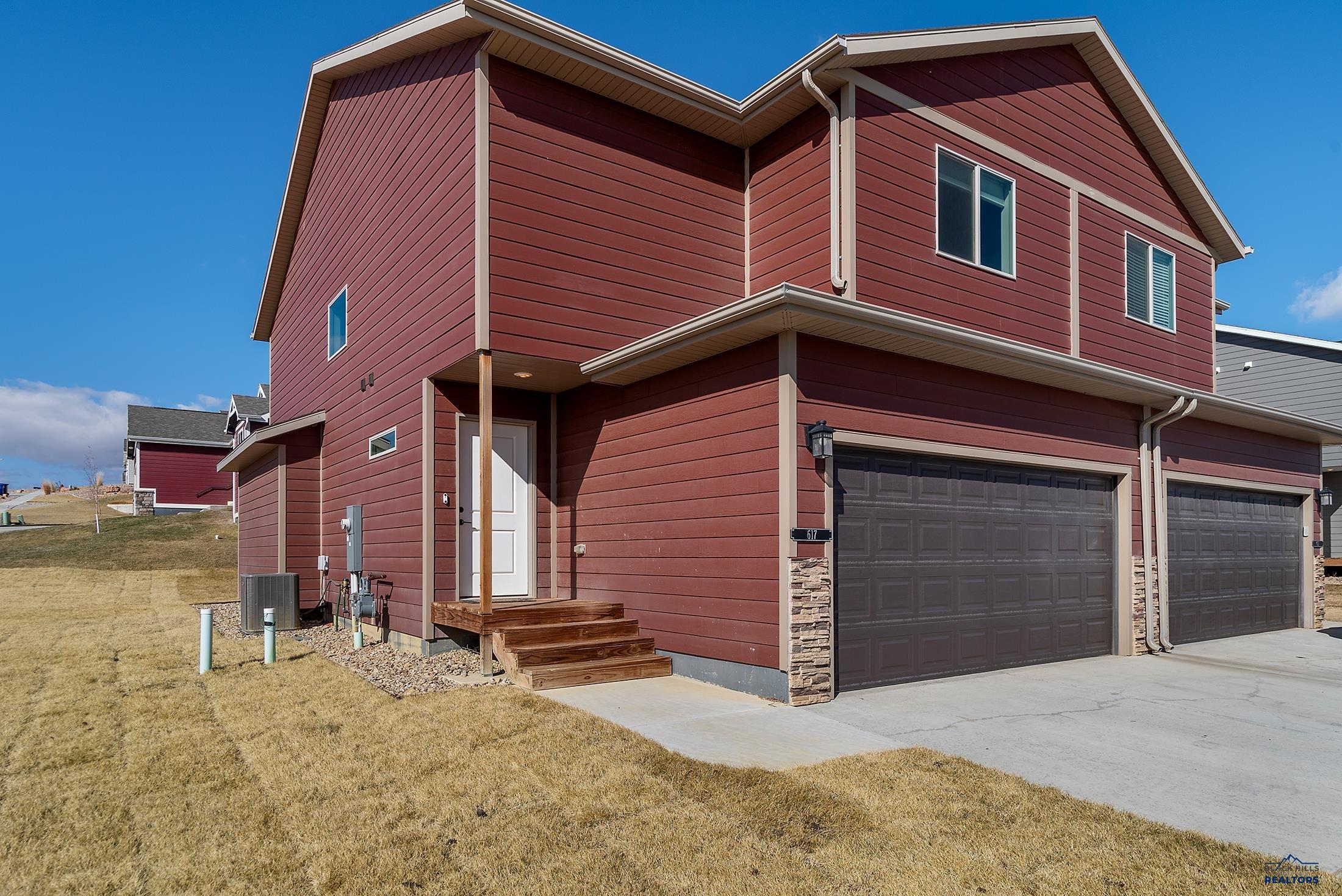 617 COPPERFIELD DR, Rapid City, SD 