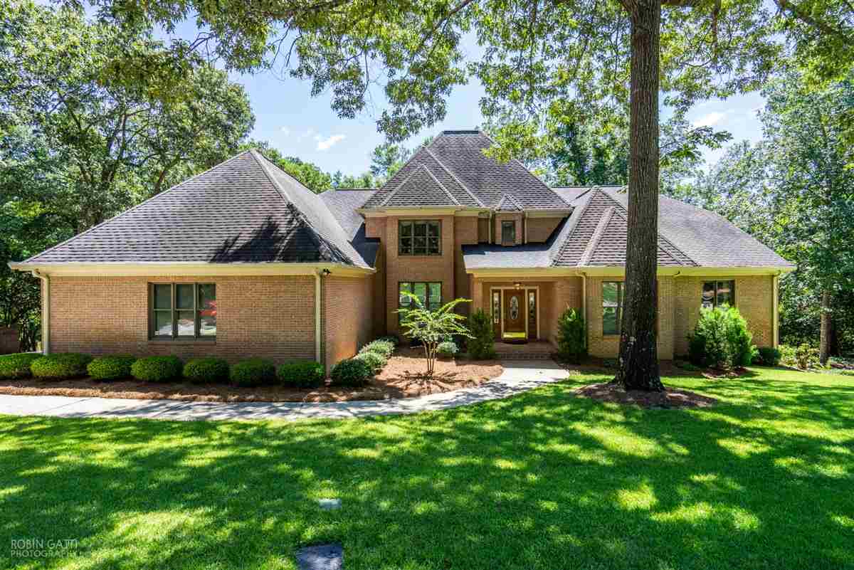 Homes For Sale With Pools In Houston County GA