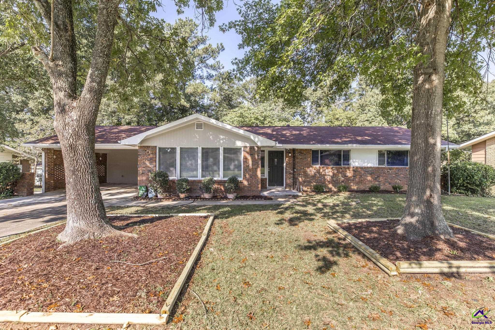 305 FOREST HILL DRIVE, WARNER ROBINS, GA 31088 Golden Key Realty