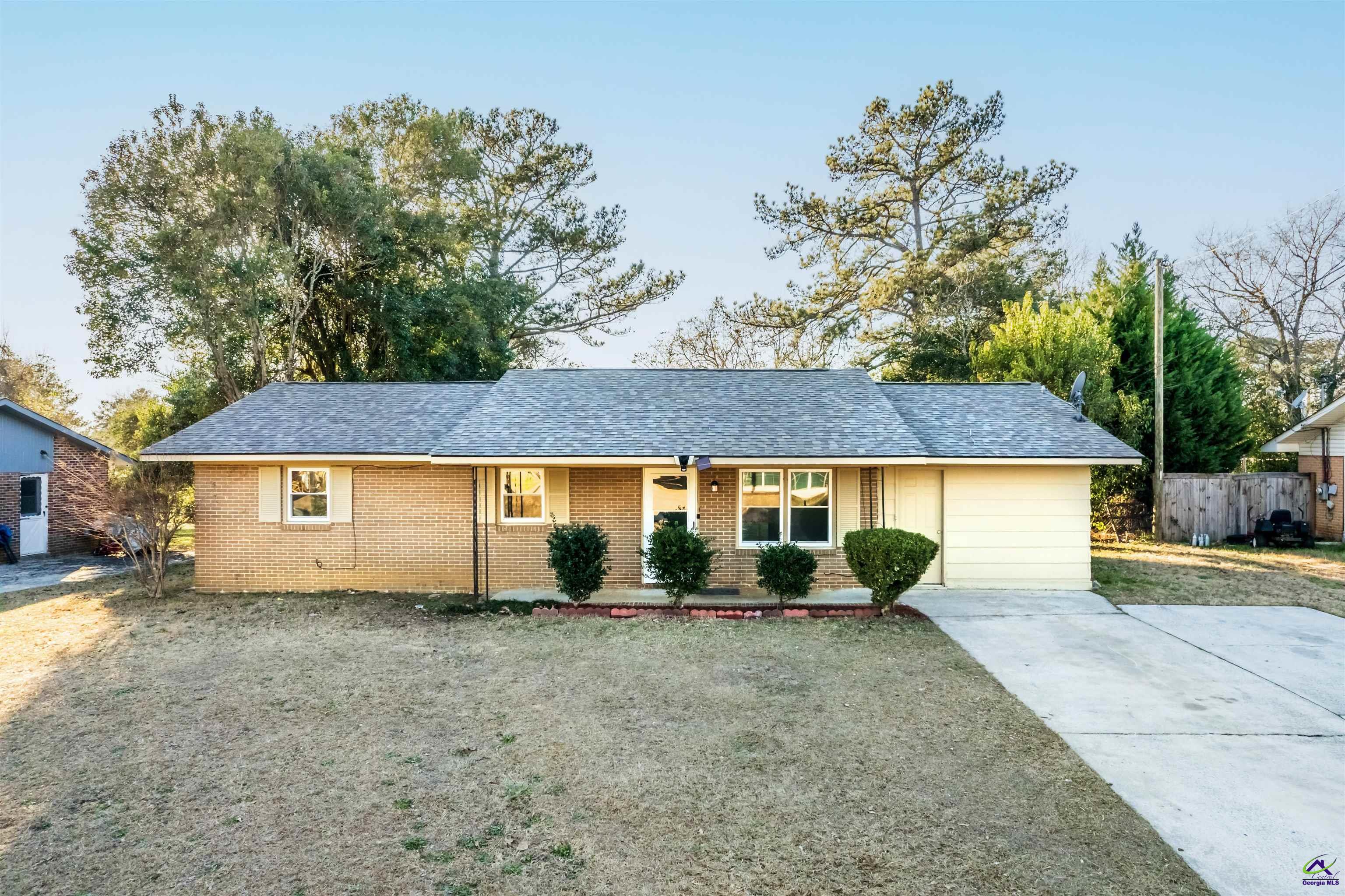 303 LAURIE LANE, WARNER ROBINS, GA 31088 Warner Robins Real Estate Warner Robins GA 31088