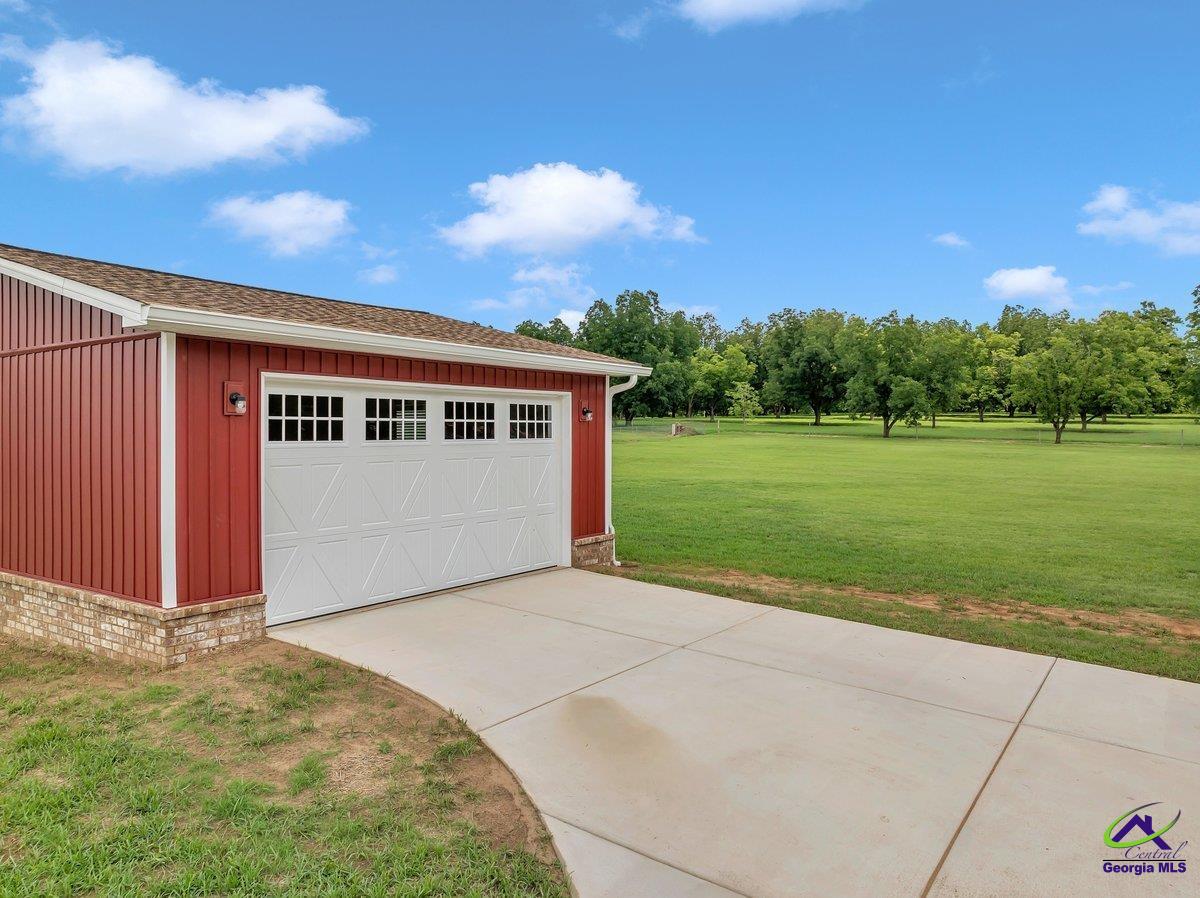 2820 Holland Road