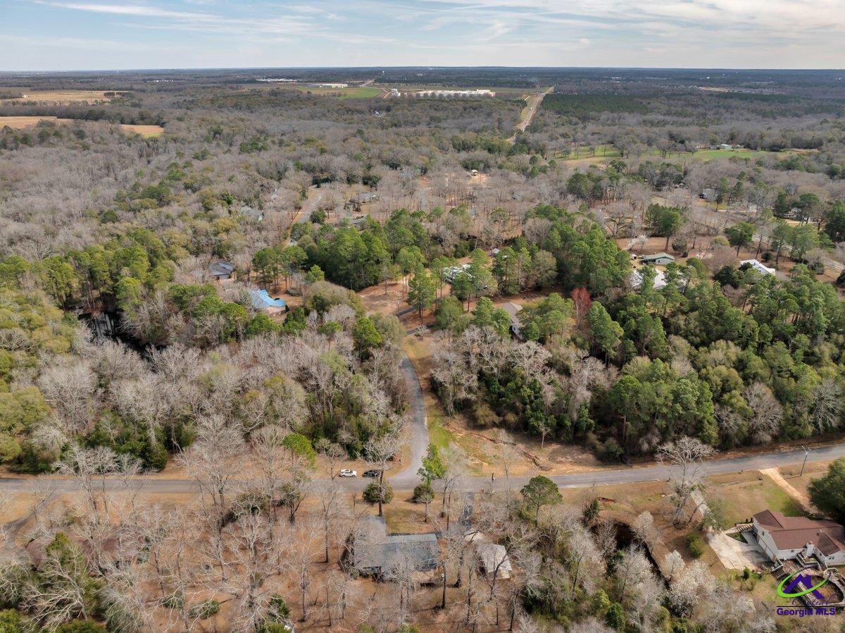 107 Oak Lake