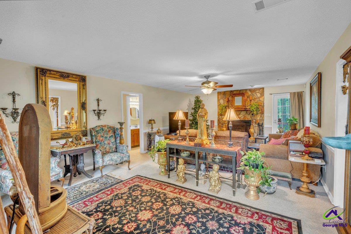 215 Dogwood Glen Drive