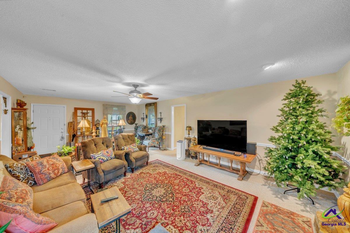 215 Dogwood Glen Drive
