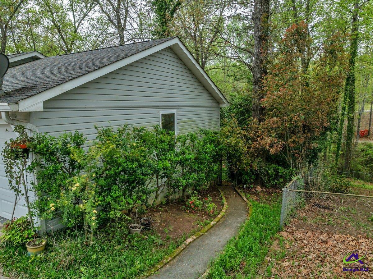 215 Dogwood Glen Drive