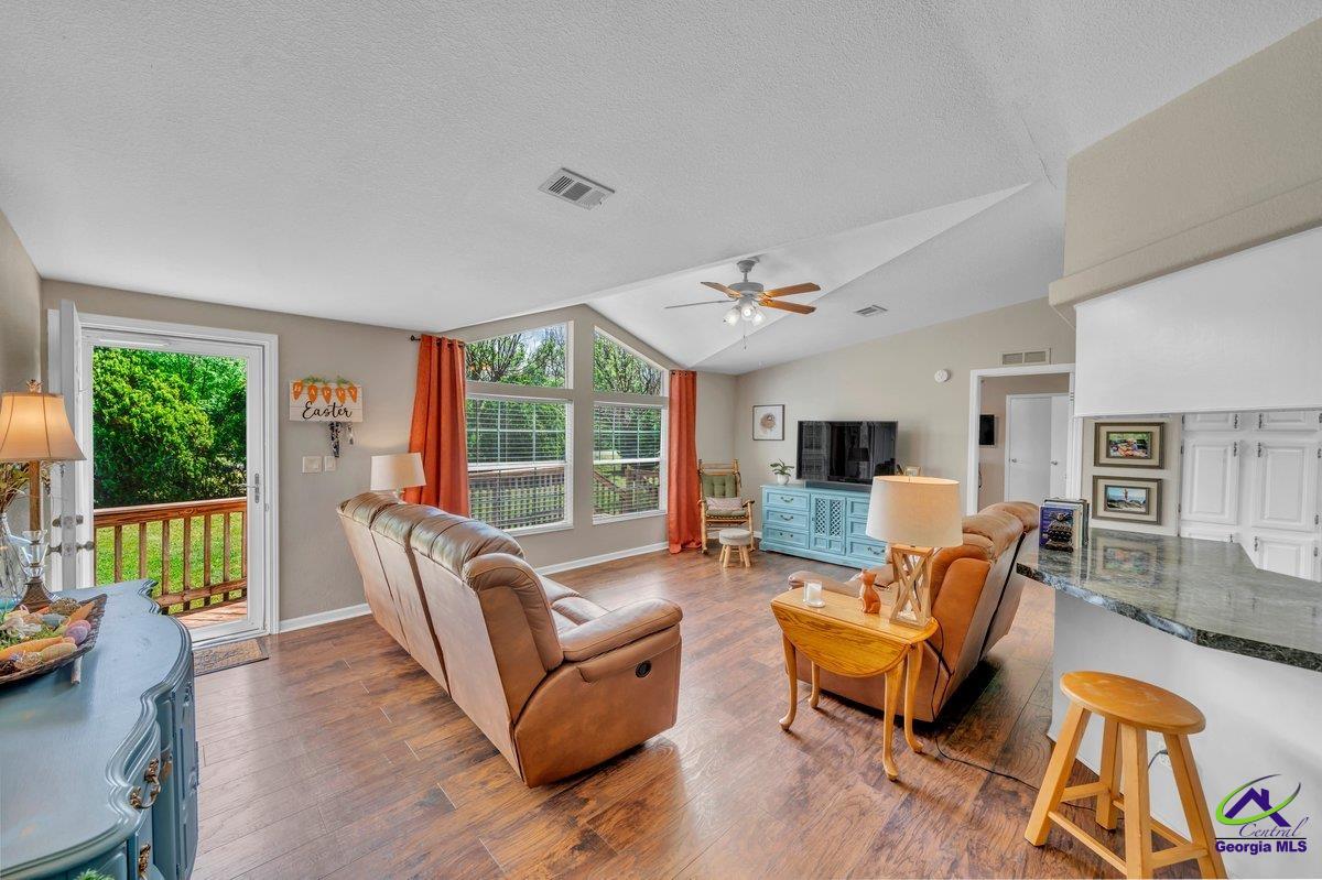 387 Old Vienna Rd.