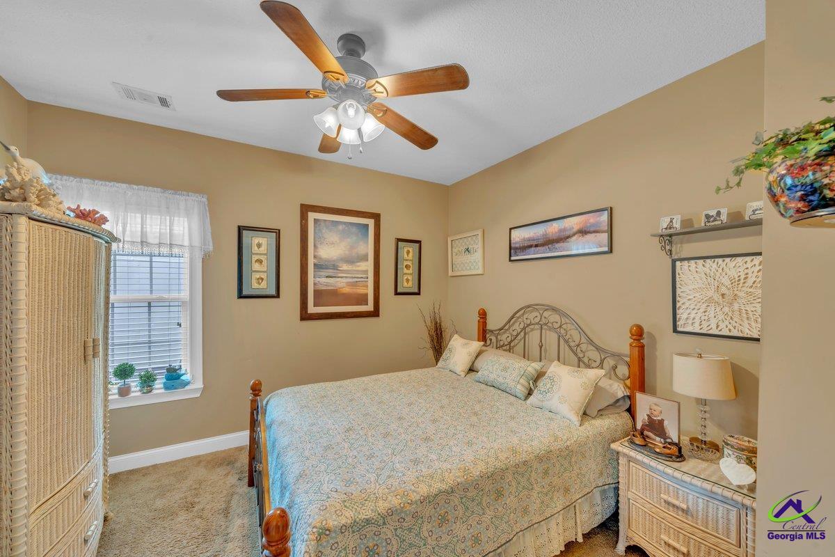 404 Hunts Landing