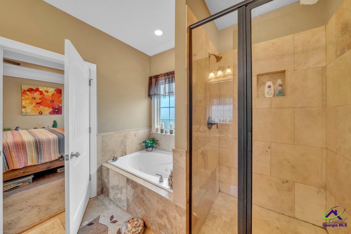 404 Hunts Landing