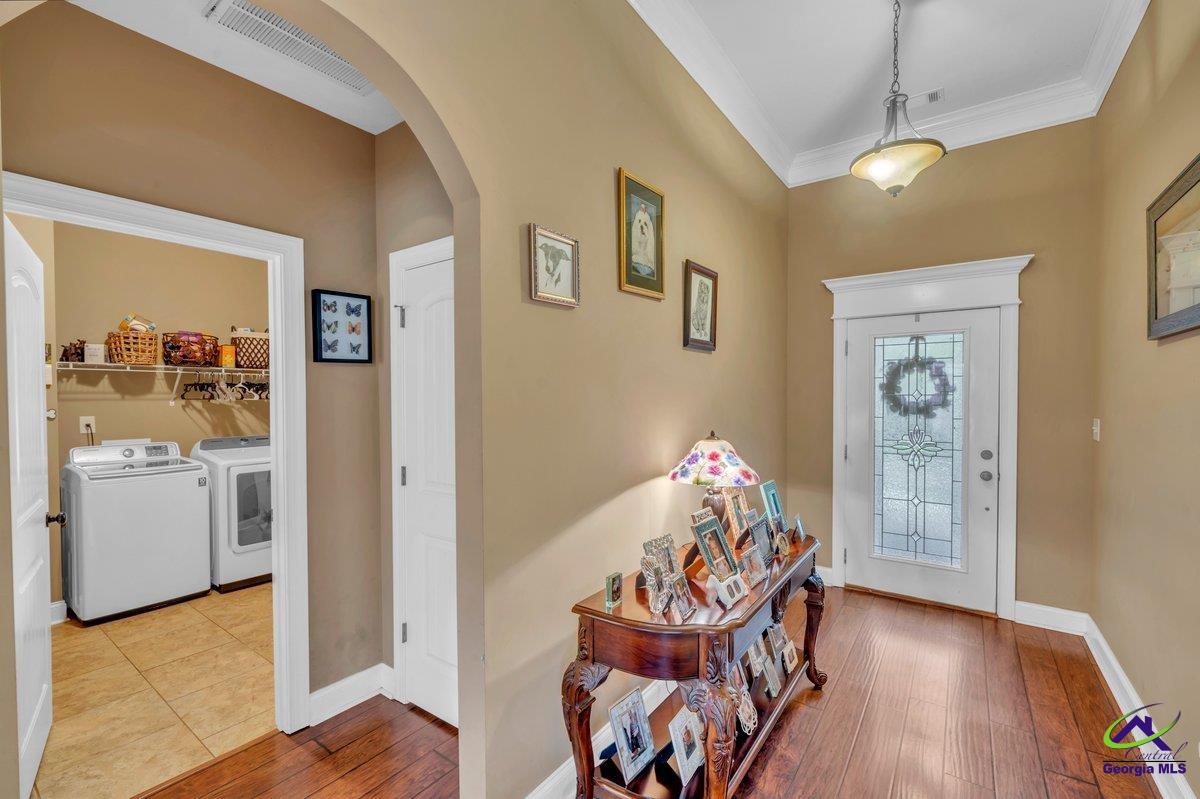 404 Hunts Landing