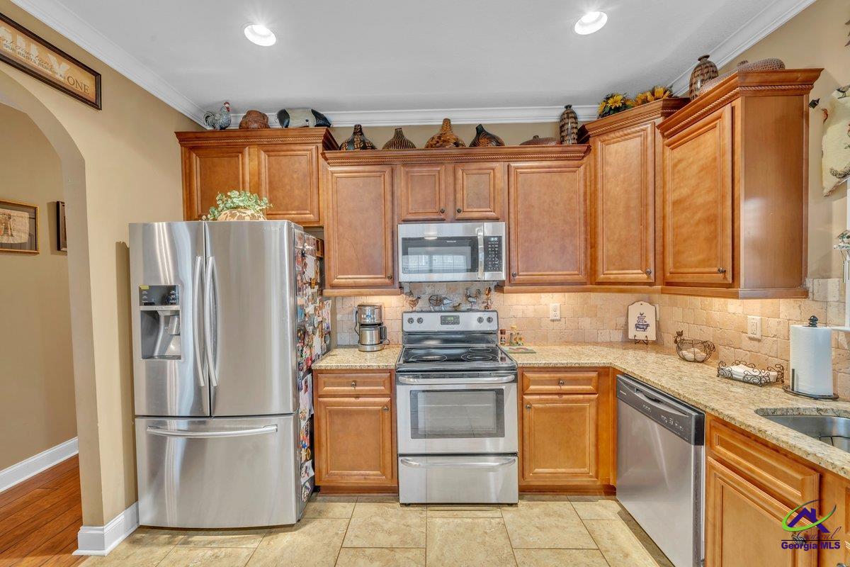 404 Hunts Landing