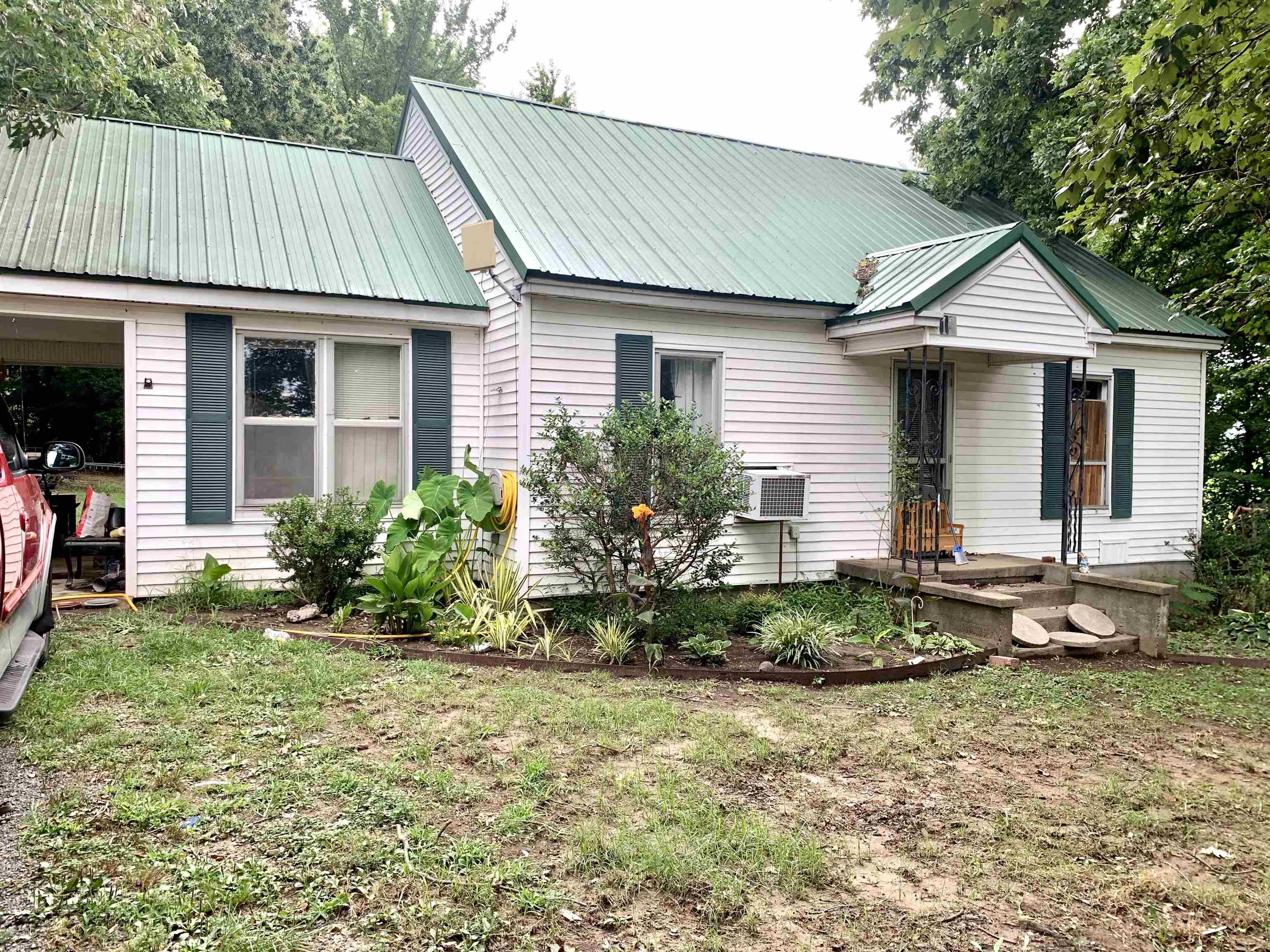 13 Nebo Yorkville Road, Newbern, Tennessee 38059, 3 Bedrooms Bedrooms, ,1 BathroomBathrooms,Residential,For Sale,13 Nebo Yorkville Road,240885