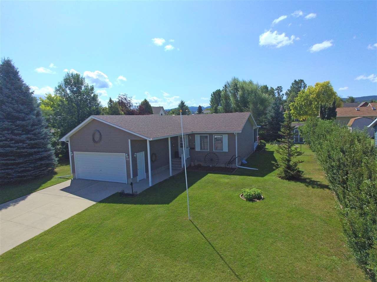 611 ENGLEWOOD COURT SPEARFISH SD 57783 Properties Unlimited Realty
