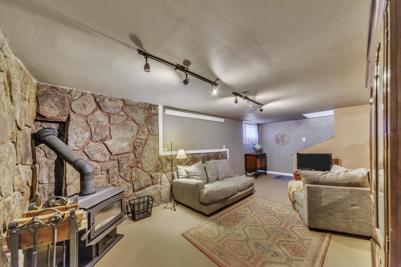 708 WRIGHT DRIVE, CUSTER, SD 57730 Lampert Real Estate