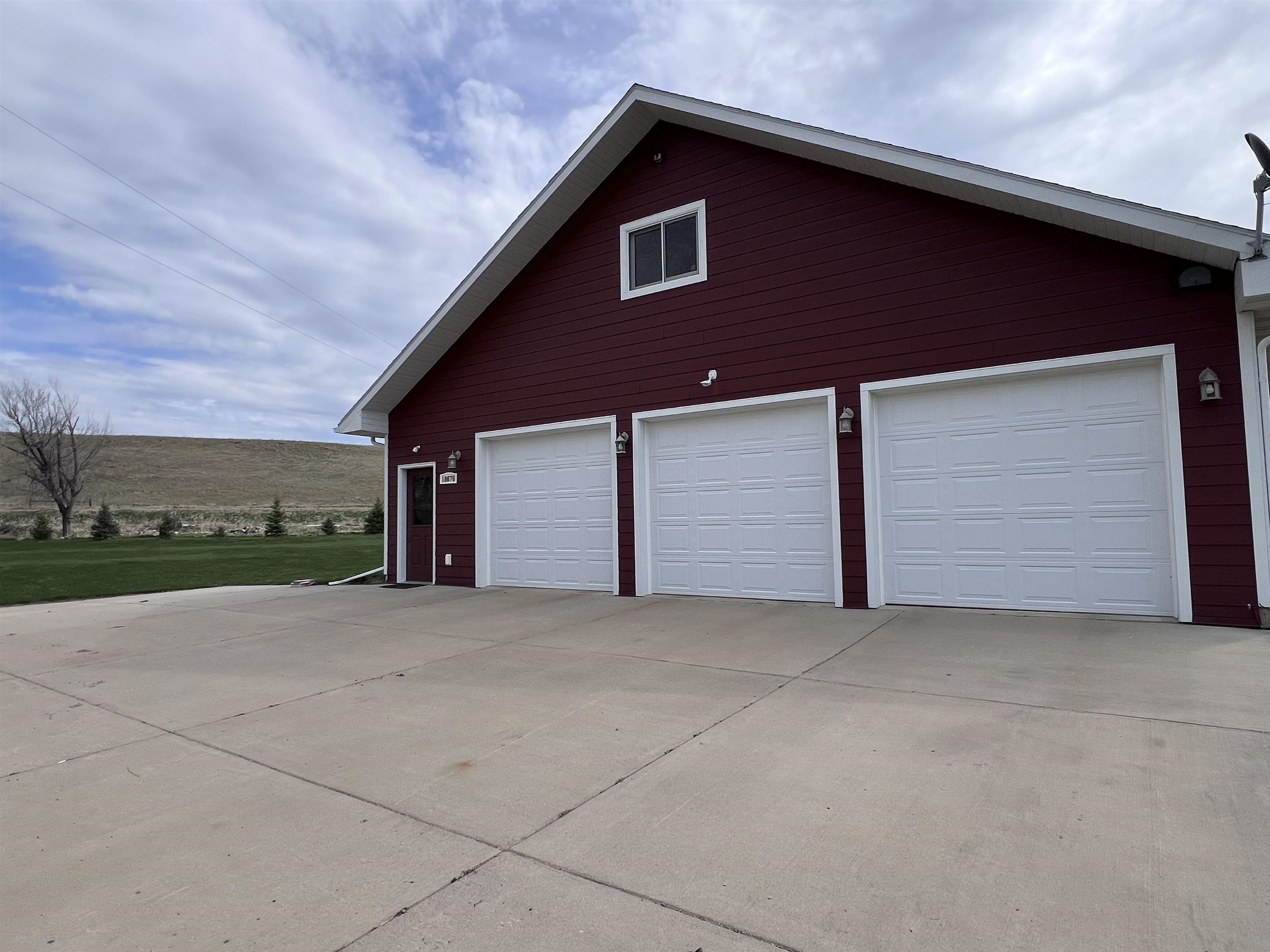 3 Plus Garage