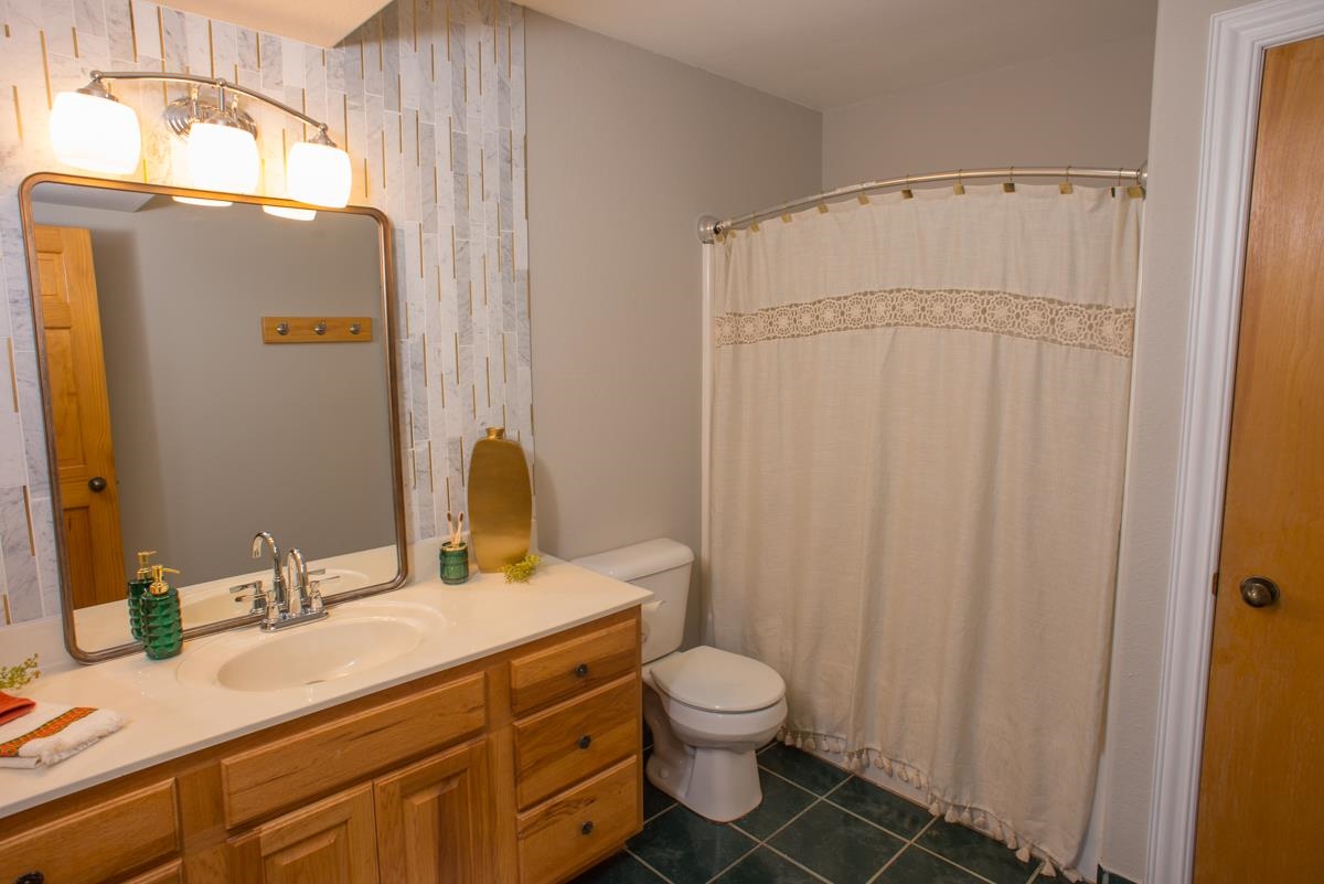 2330 ARROYO COURT RAPID CITY SD 57702