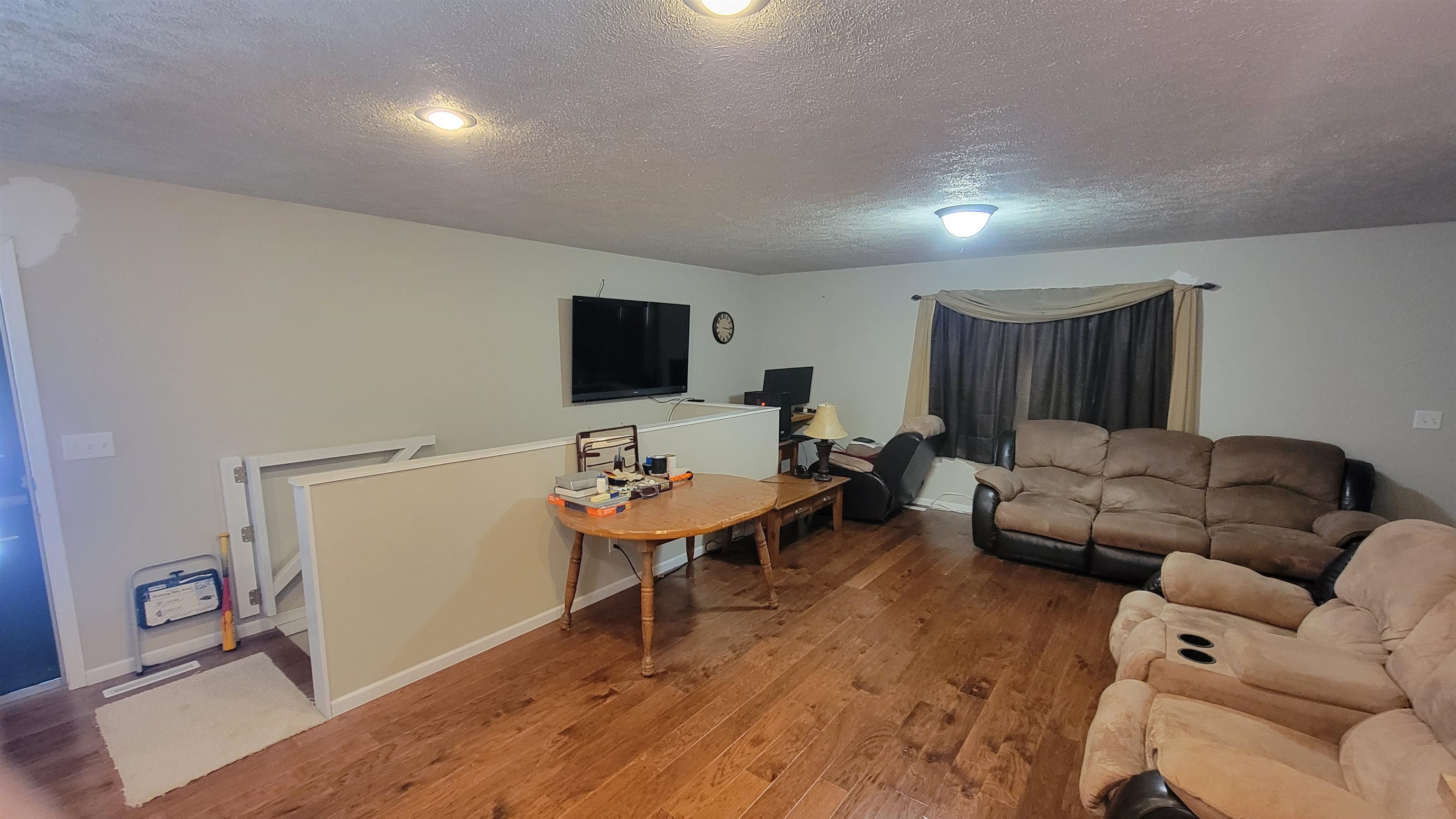 Kitchen toward NE