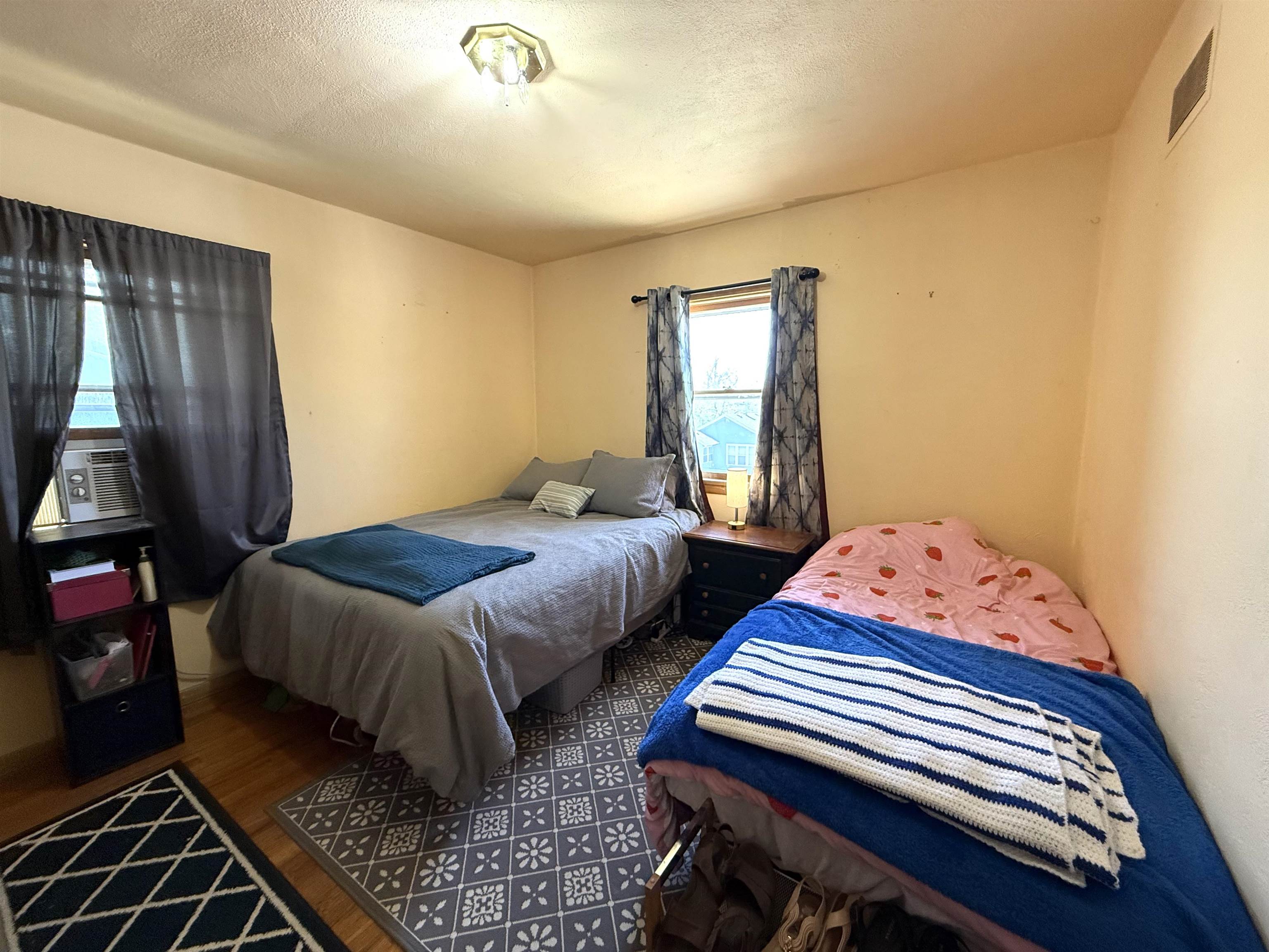 Bed 1