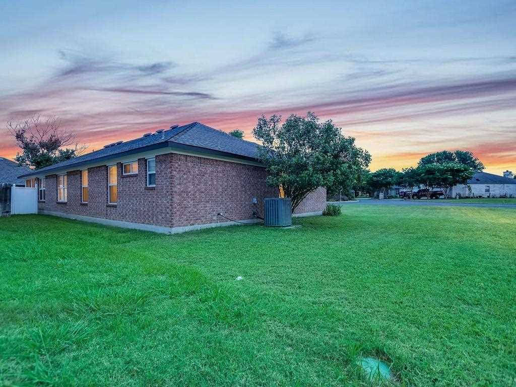 136 Preston Trail