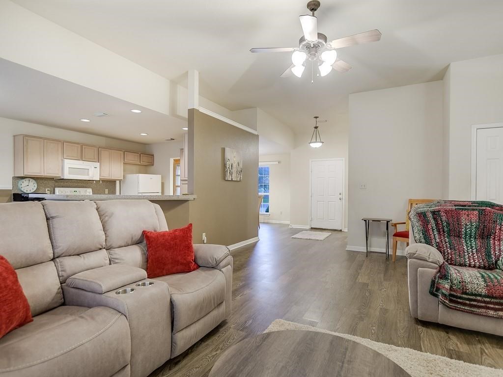 136 Preston Trail
