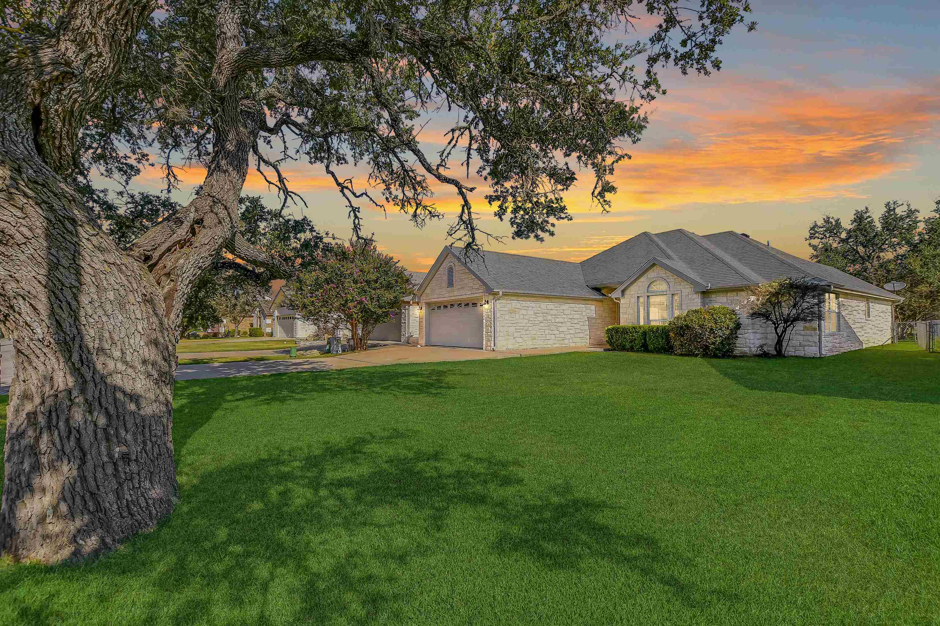 304 Fox Crossing