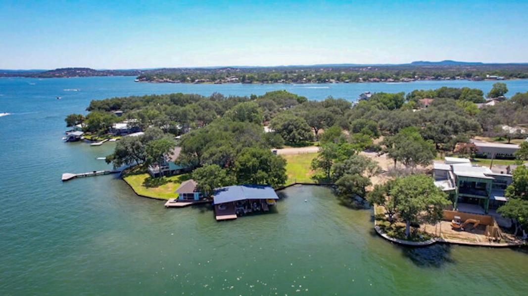 1605 CR 125, Highland Haven, TX 78654