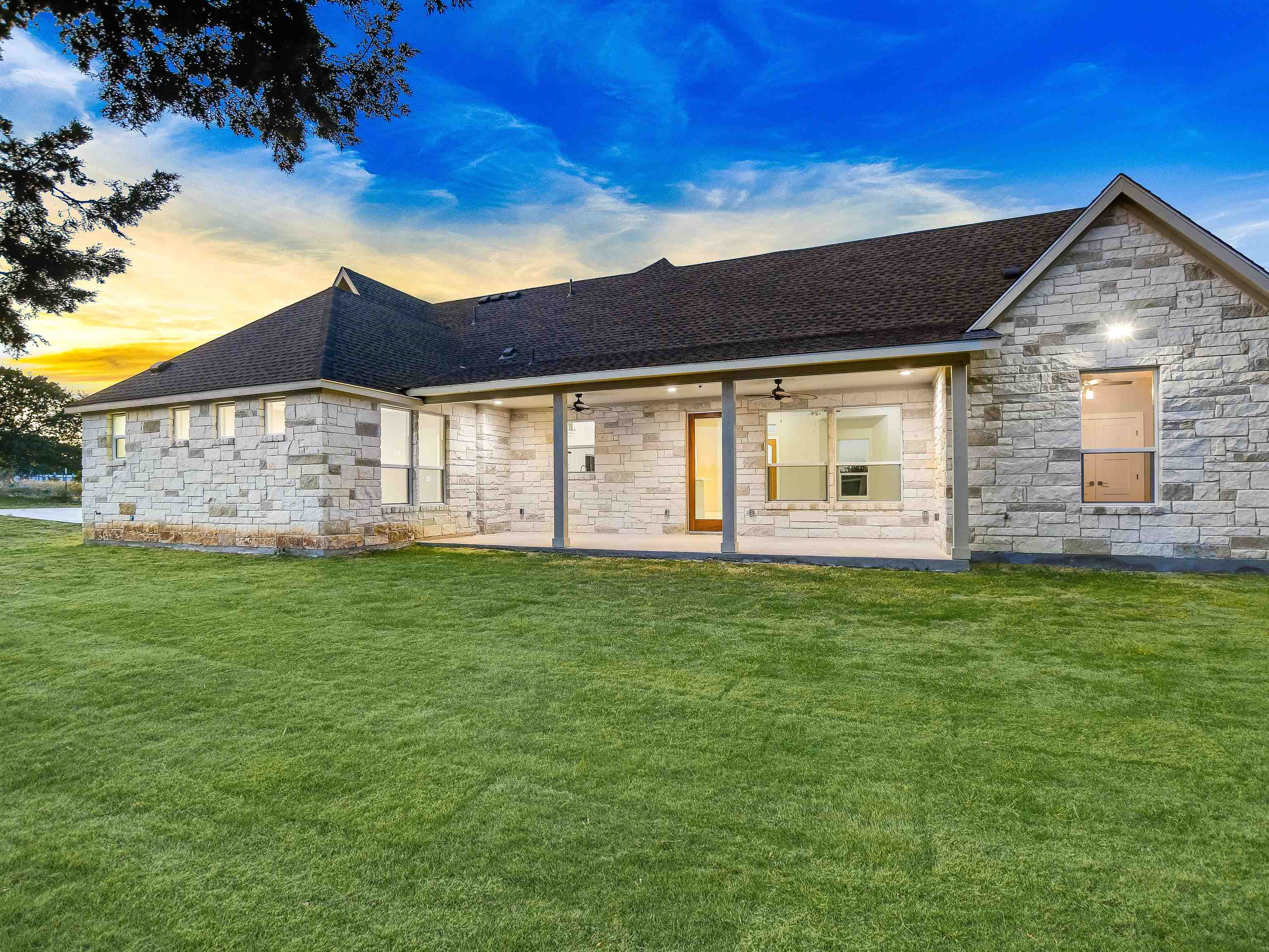 225 Settlers Ridge