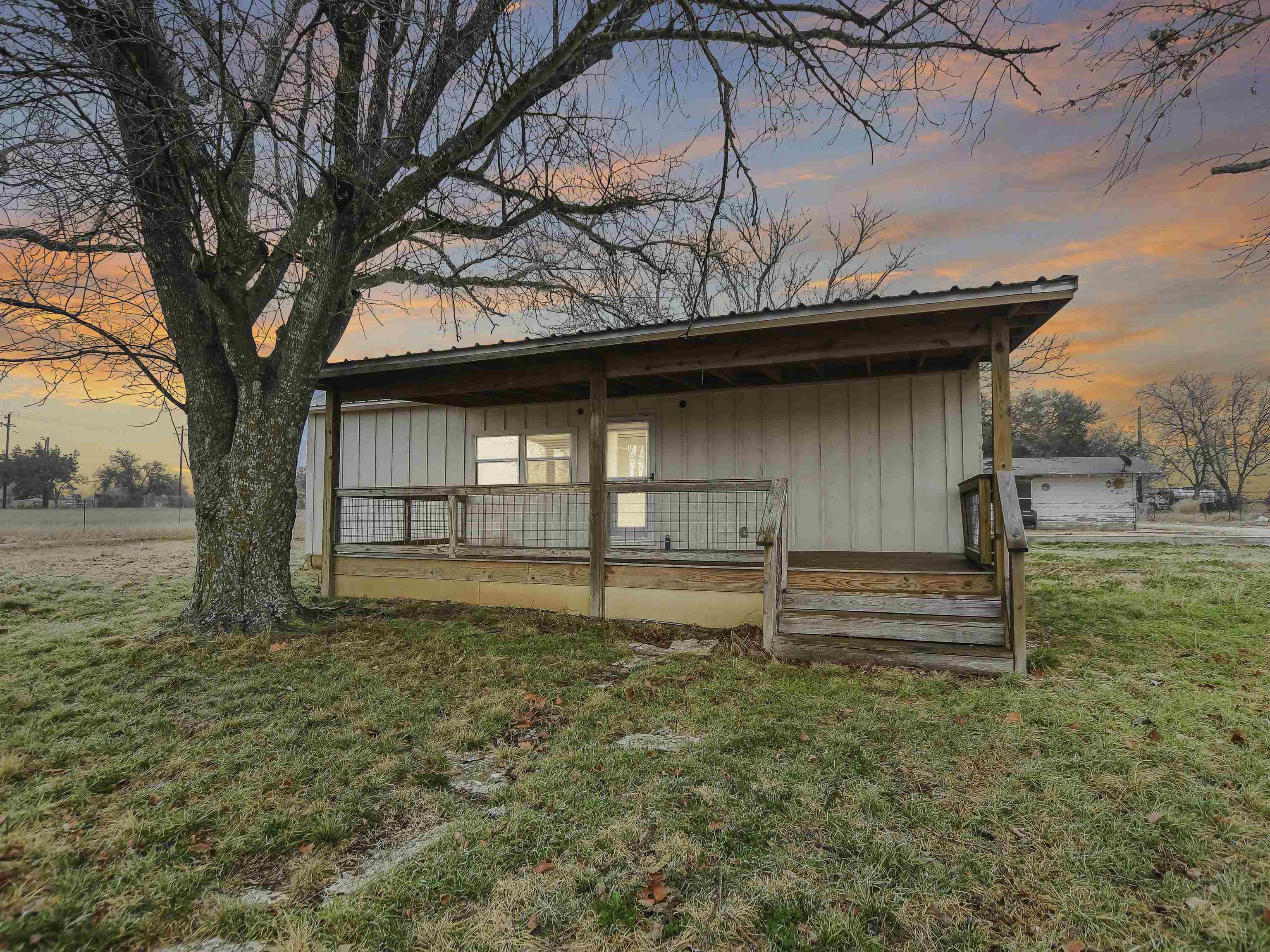 2947 E State Hwy 29