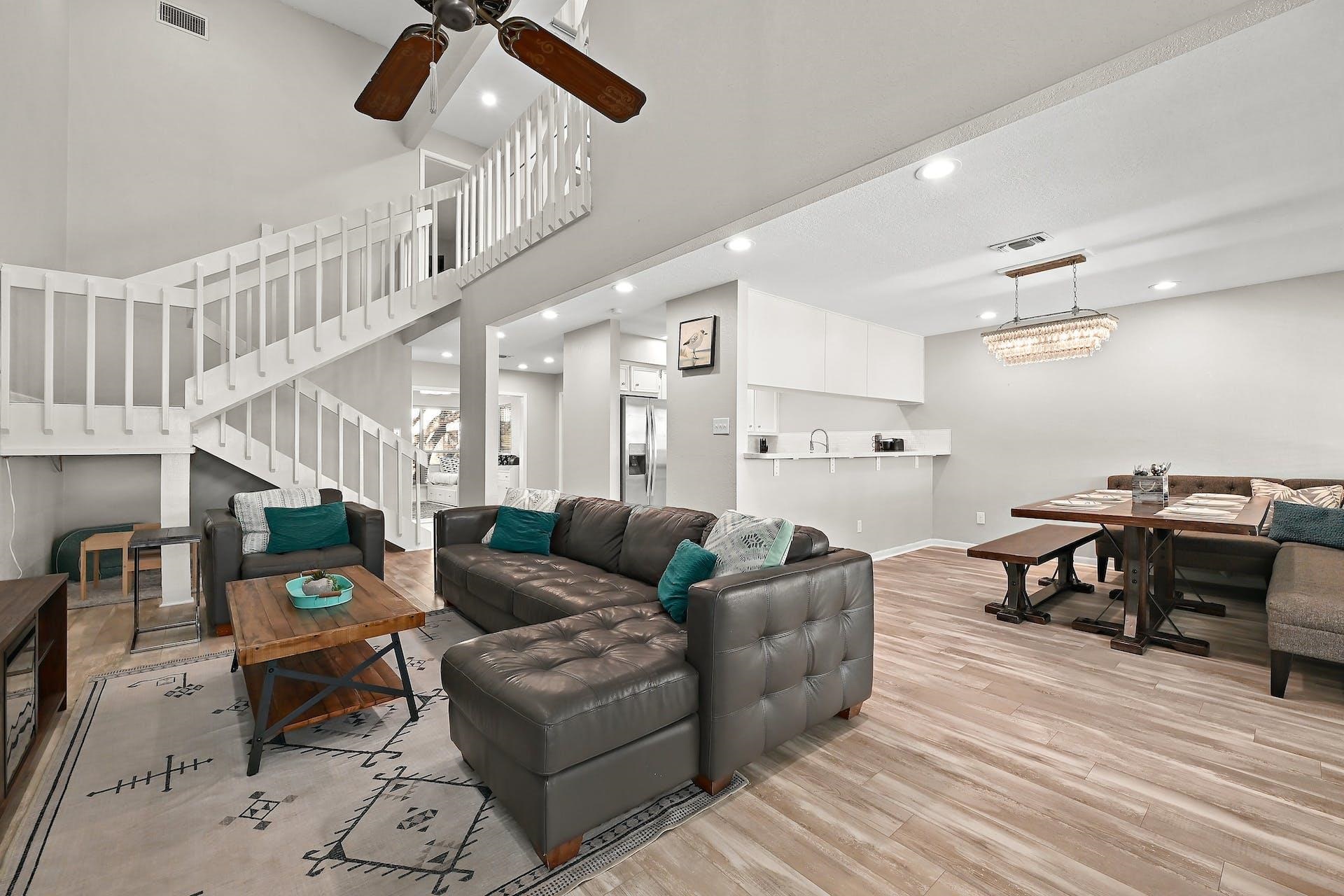 320 Twin Sails Unit 25, Horseshoe Bay, TX 78657