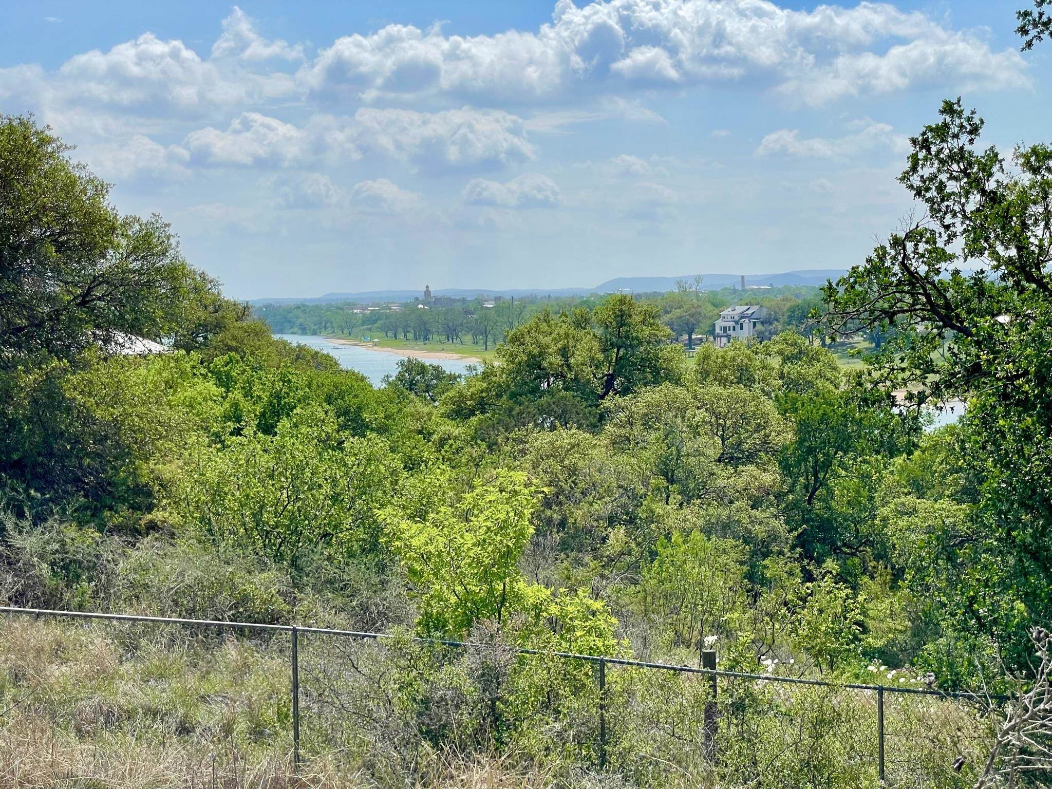 403 Sunset Drive, Llano, TX 78643