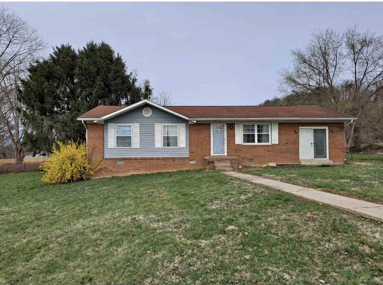 198 MEADOW DRIVE, CULLODEN, WV 25510 Tracy Bunch Broker