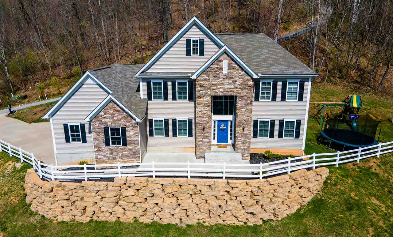 22 MEADOW CRK, BARBOURSVILLE, WV 25504 Village Realty Group