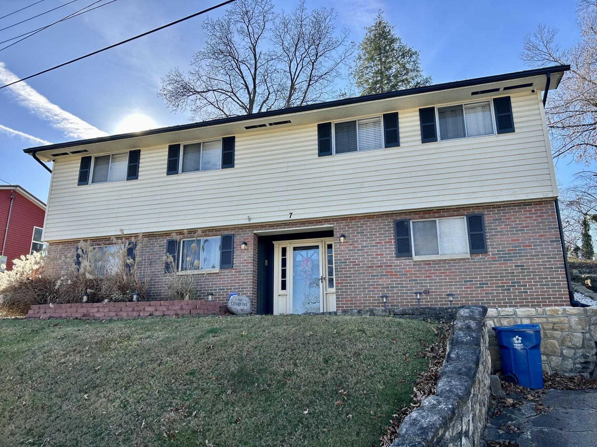 7 SEMINOLE RD., HUNTINGTON, WV 25705 Bunch Real Estate