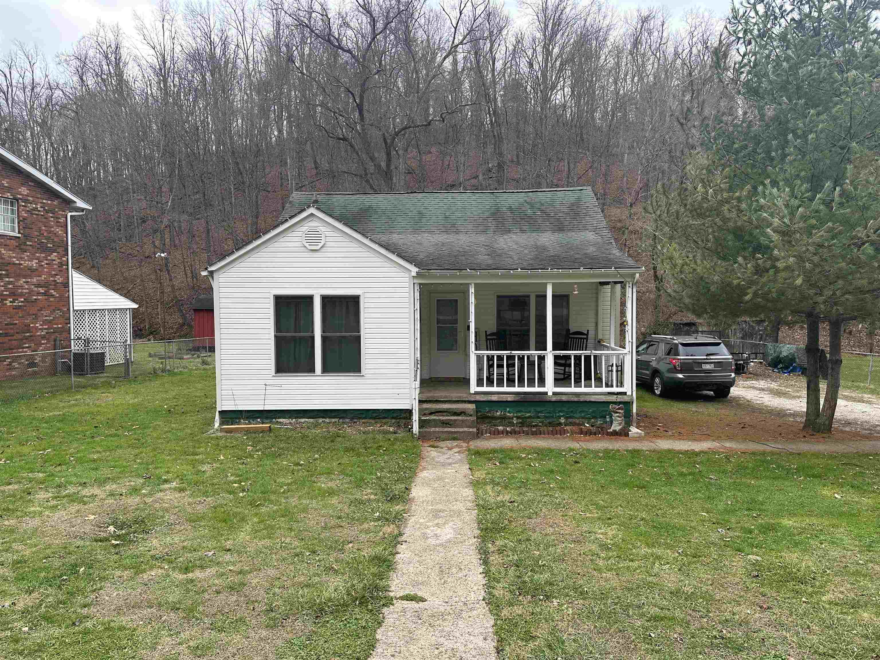 3840 GRAPEVINE ROAD, HUNTINGTON, WV 25701 Bunch Real Estate