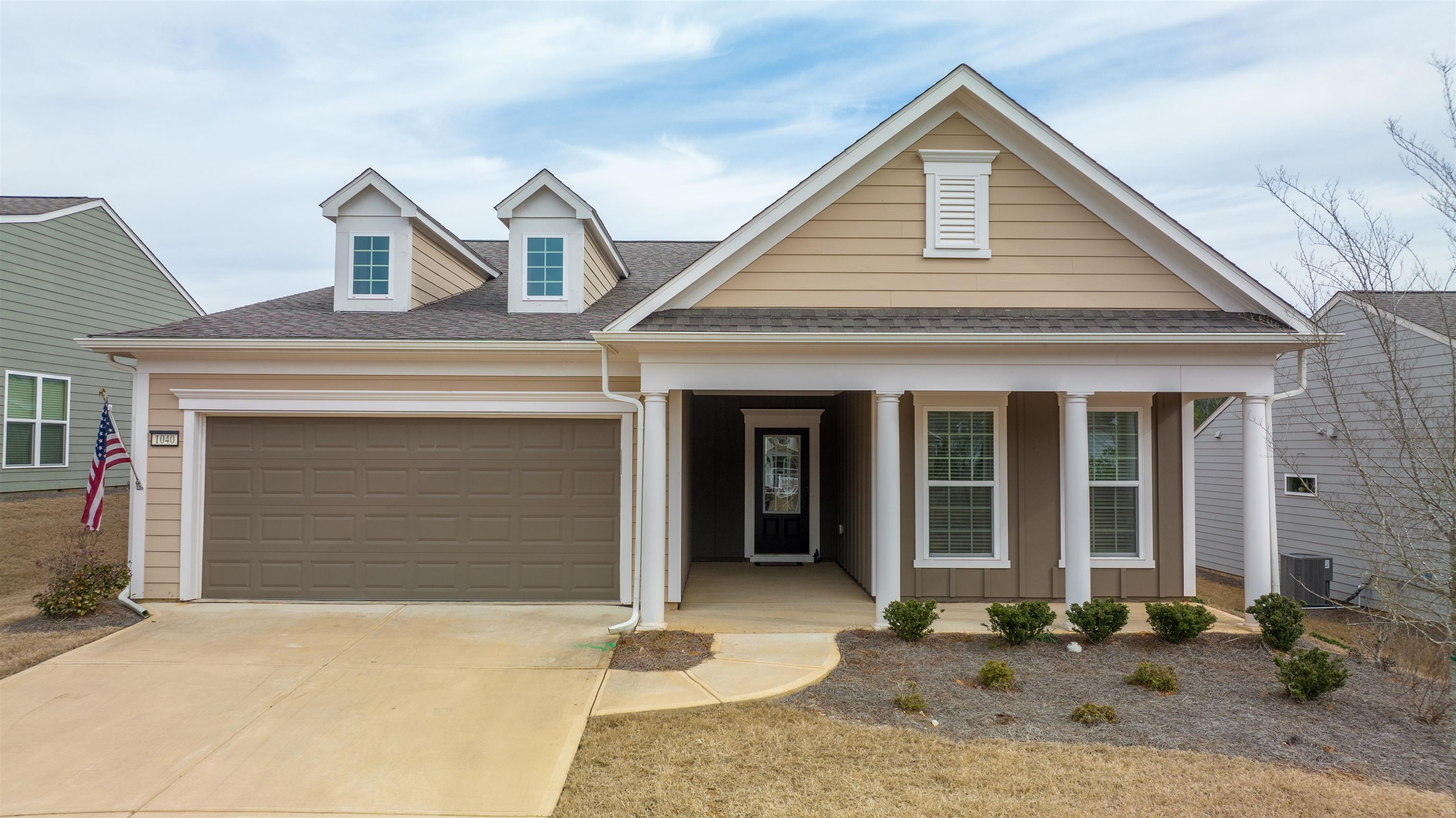 Available real estate Del b at Lake Oconee