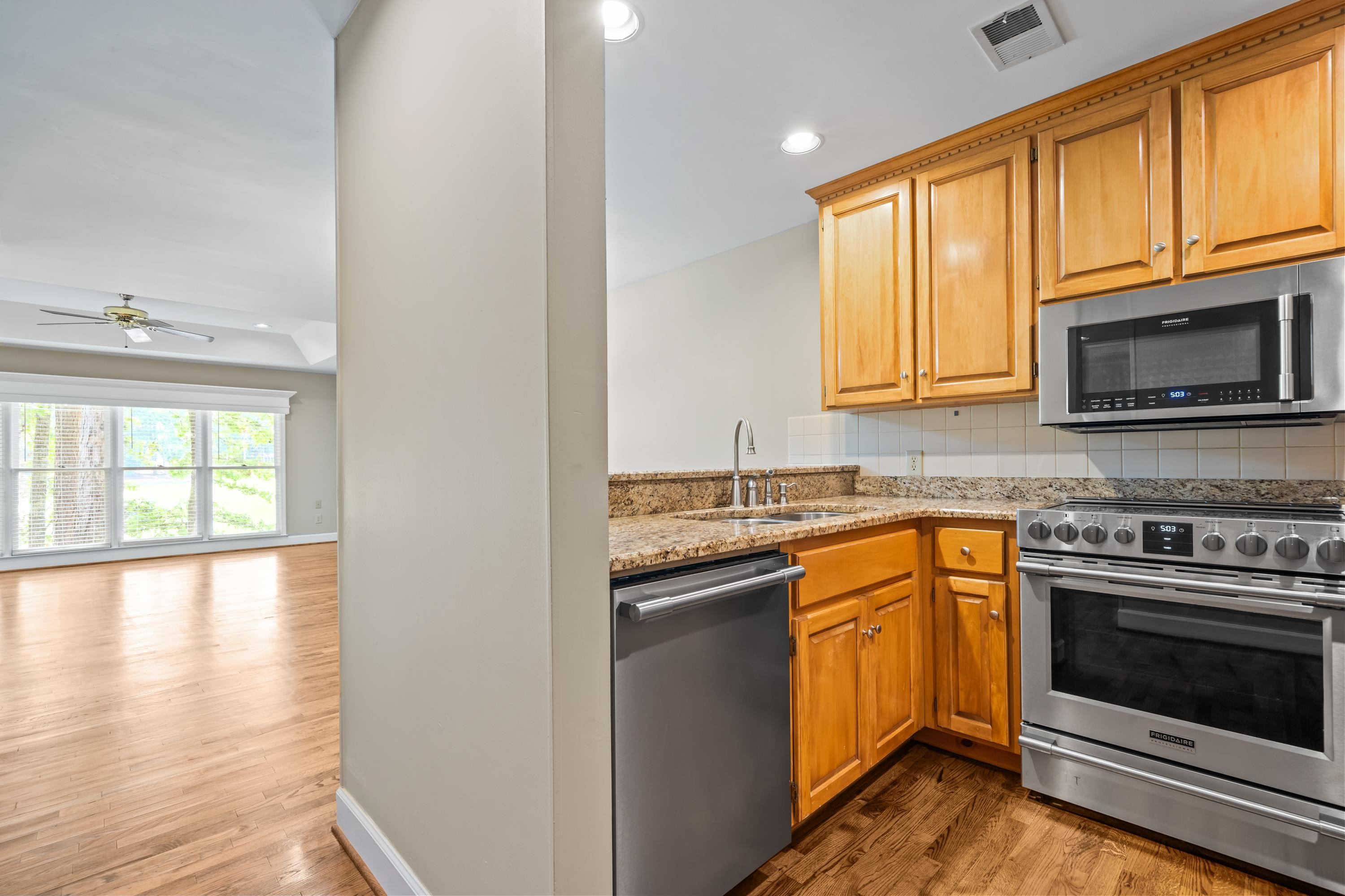1043 B Club House Lane #1043 B, Greensboro, Georgia image 33