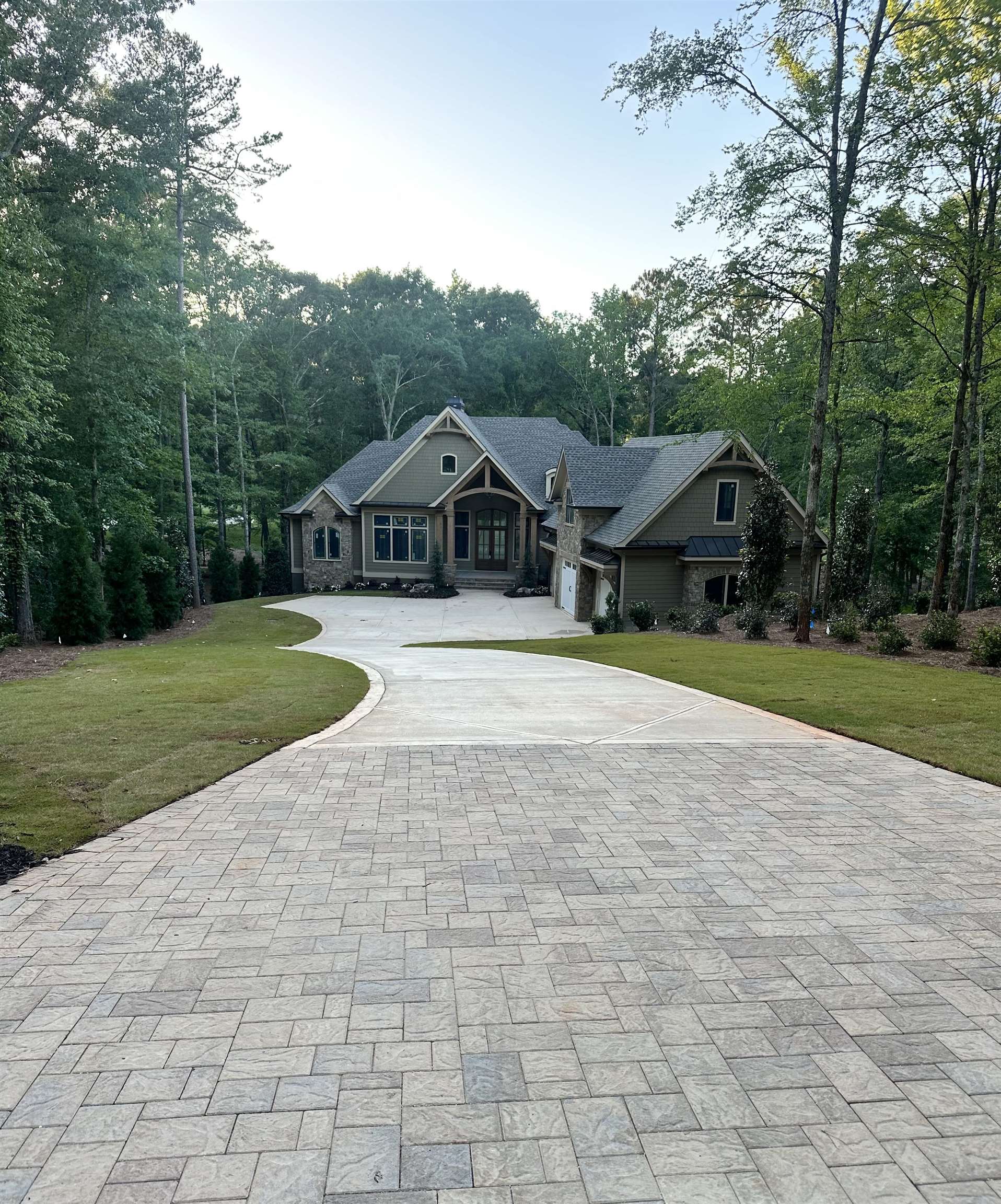 1140 FOX BEND image 3