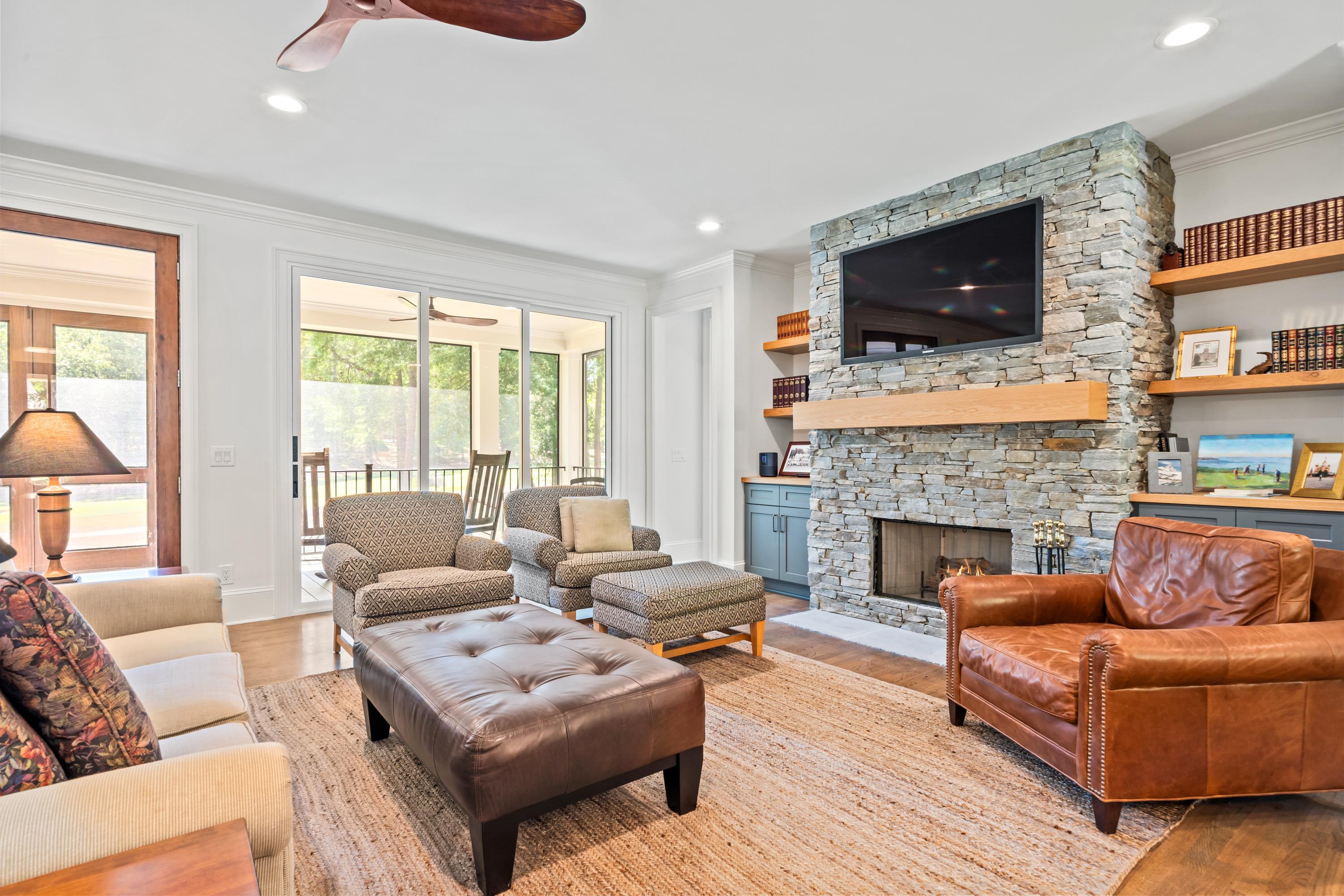 108 CAMAK PLACE image 16