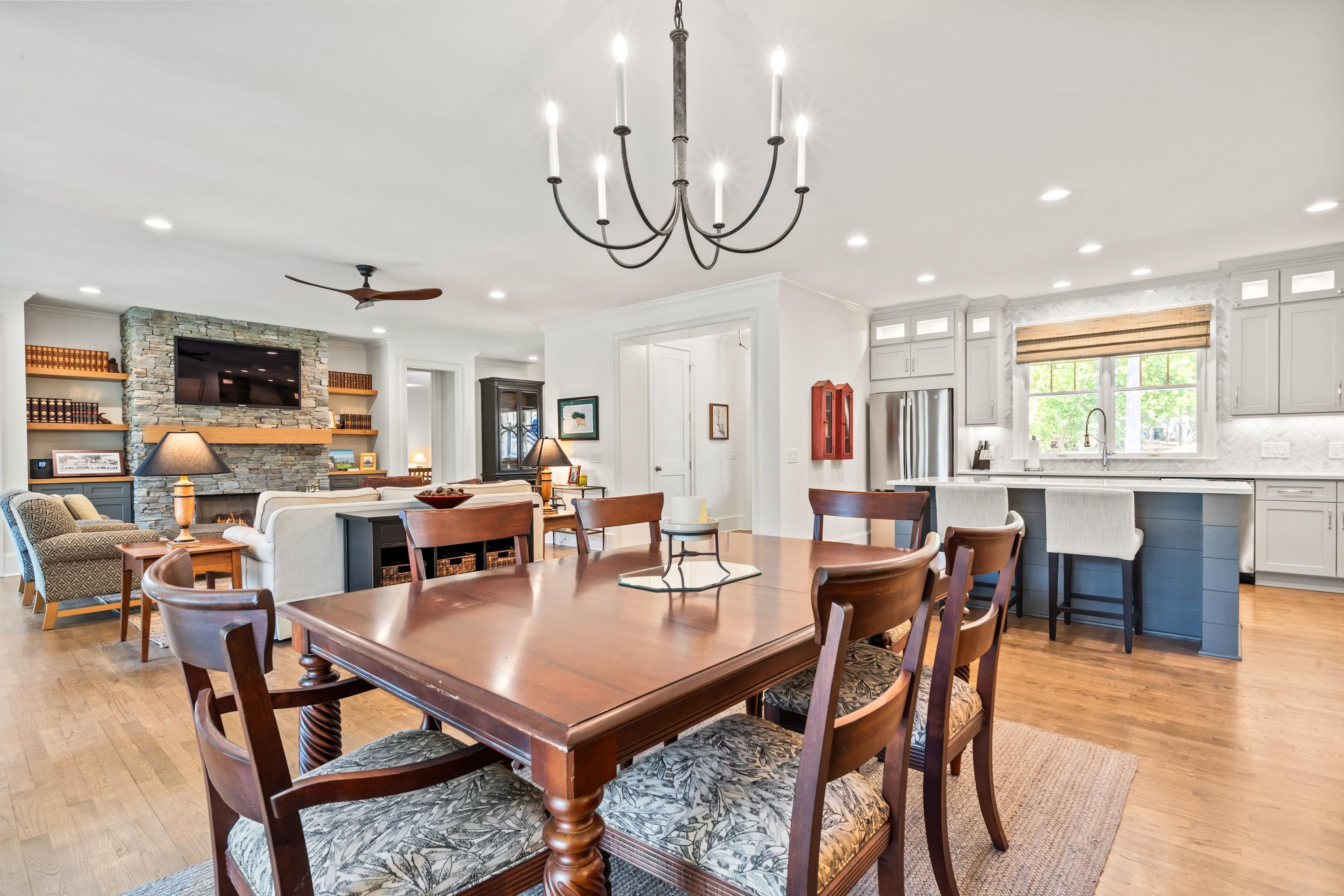 108 CAMAK PLACE image 21