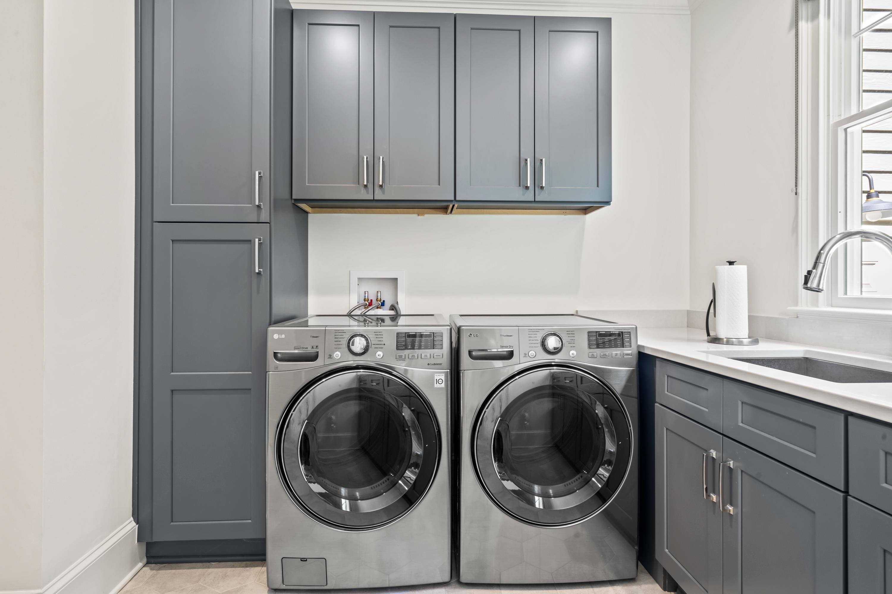 108 CAMAK PLACE image 39