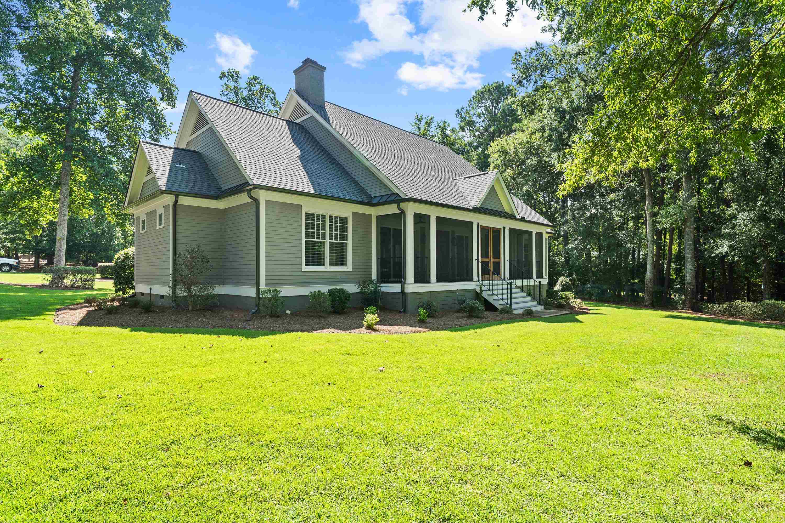 108 CAMAK PLACE image 7