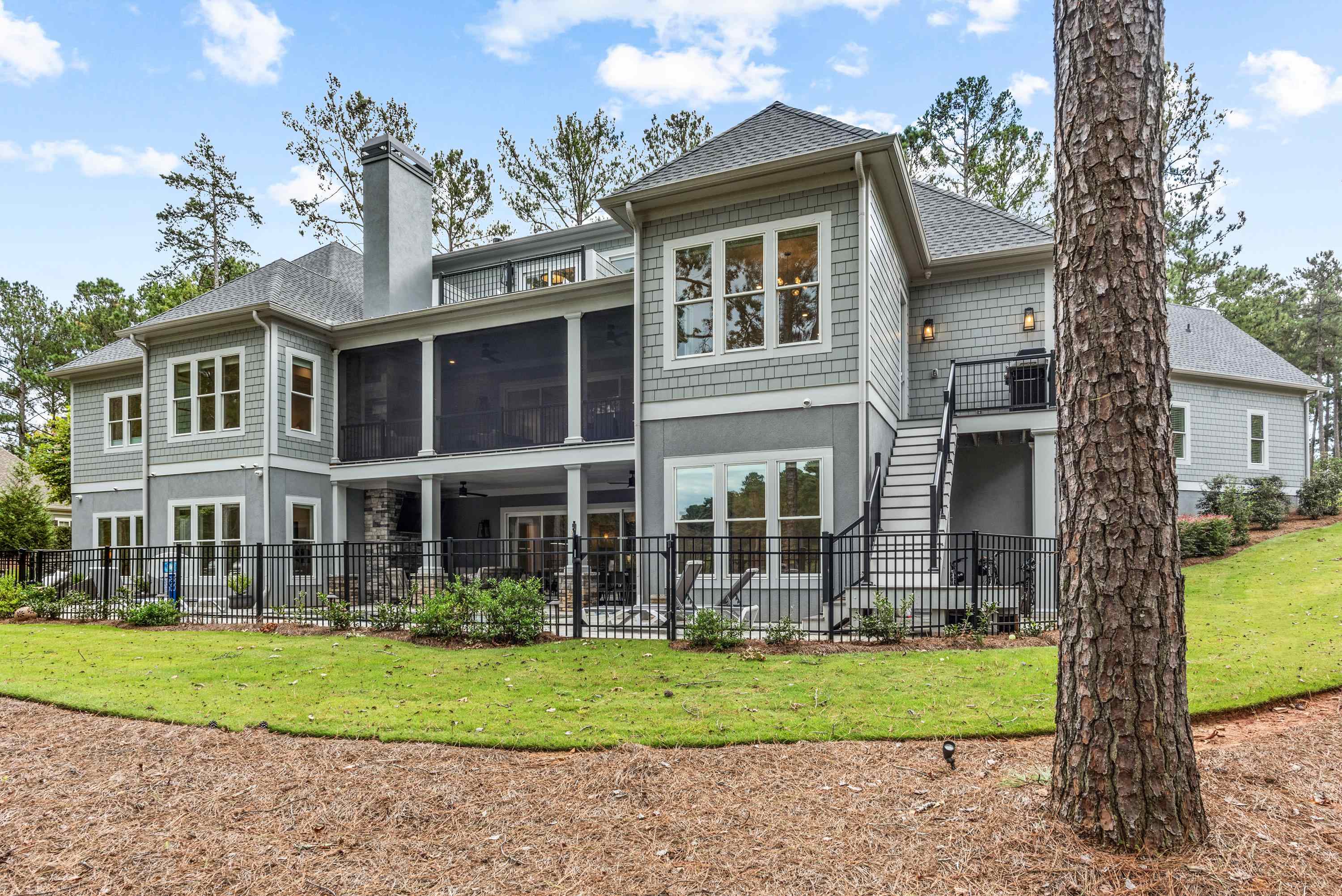 1101 BROOKSIDE image 3