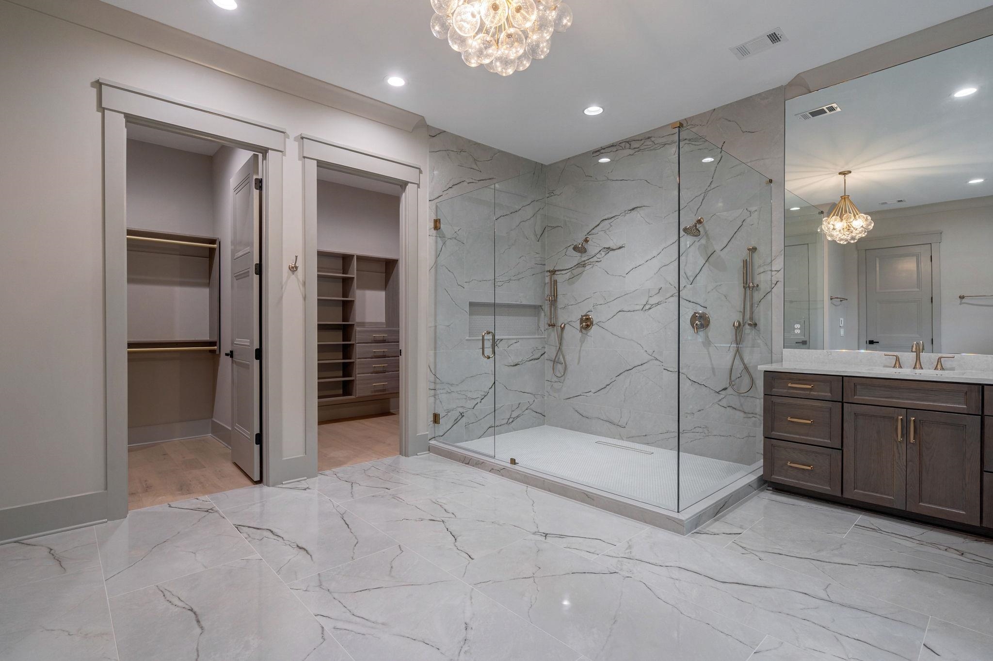 1010 MONFORT COURT image 33