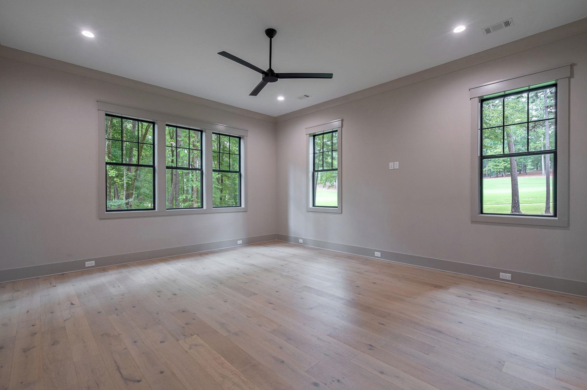 1010 MONFORT COURT image 43