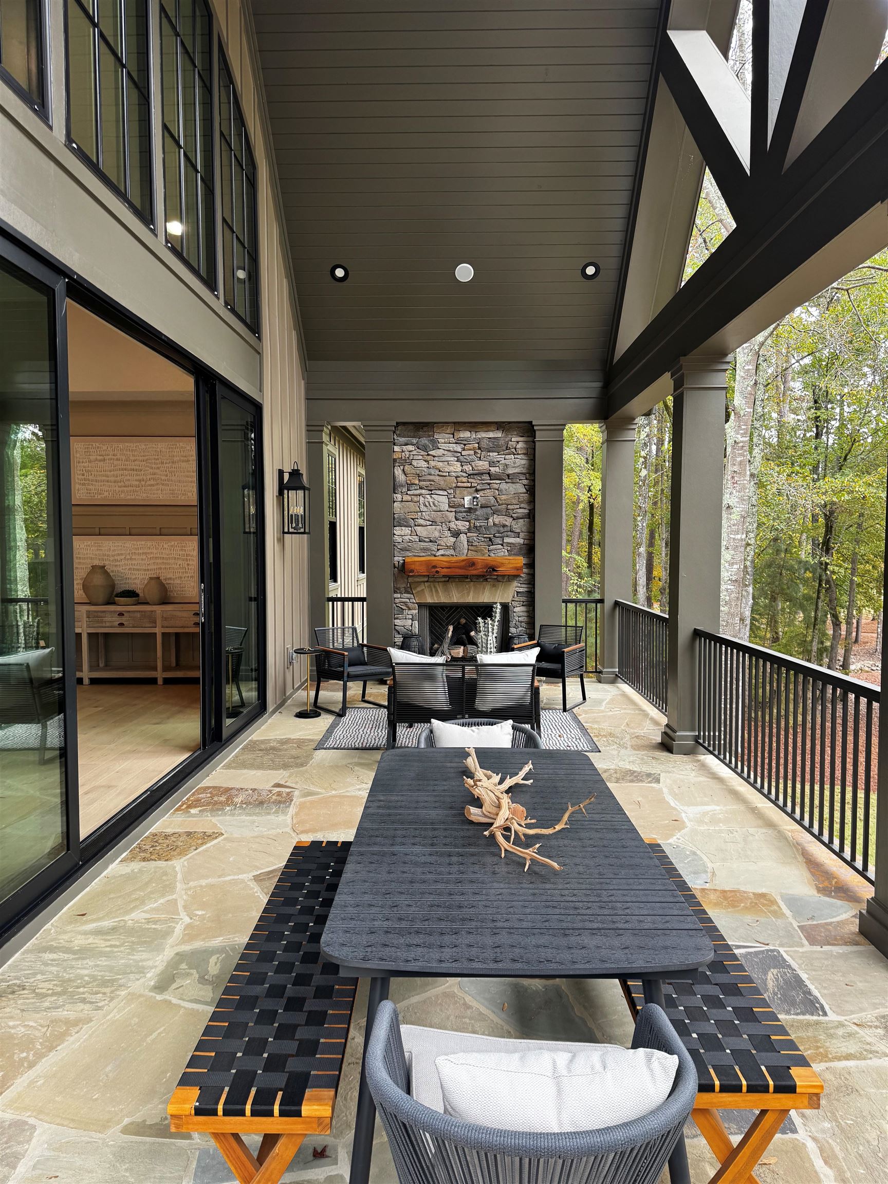 1010 MONFORT COURT image 64