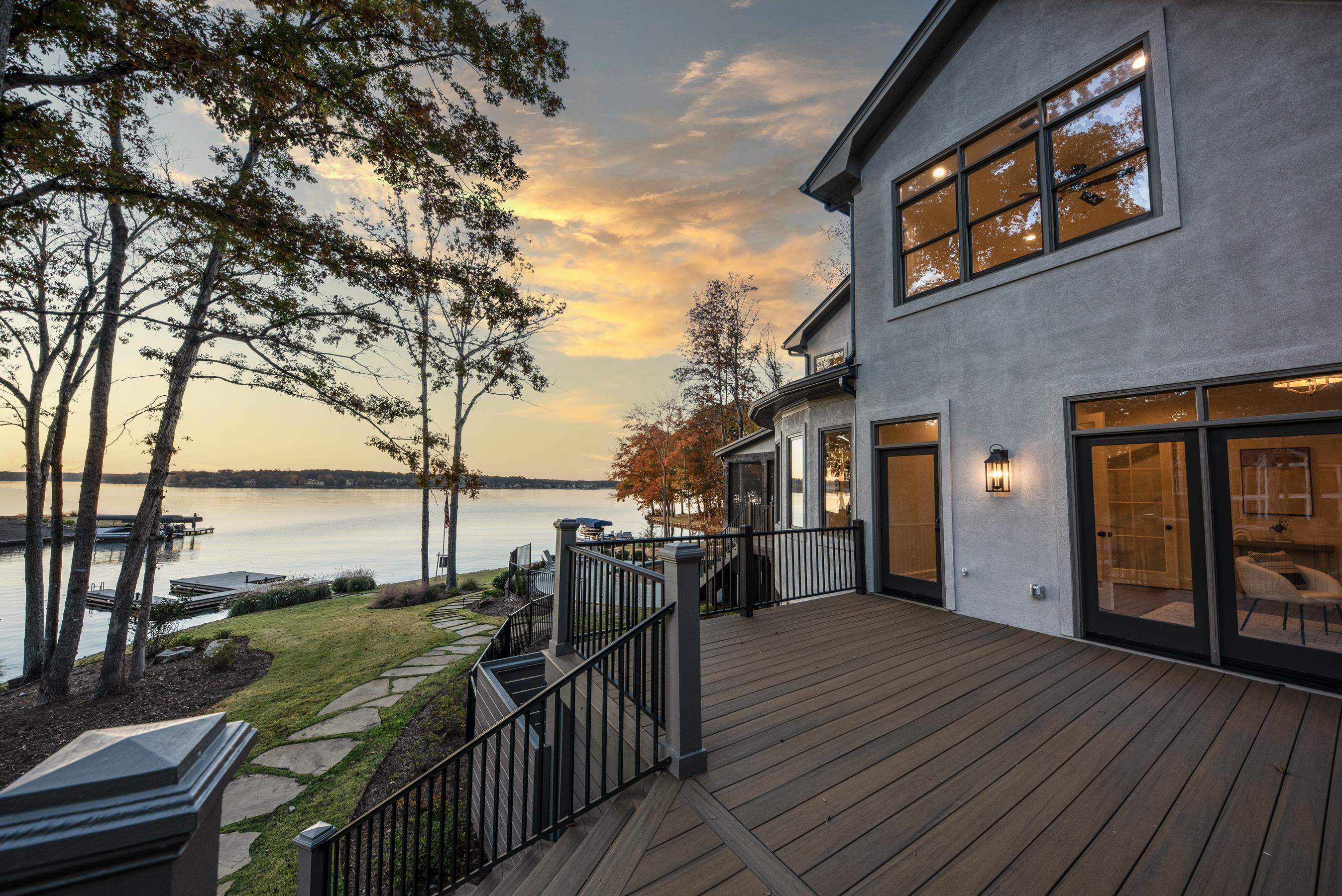 117 WEST VIEW WAY image 8